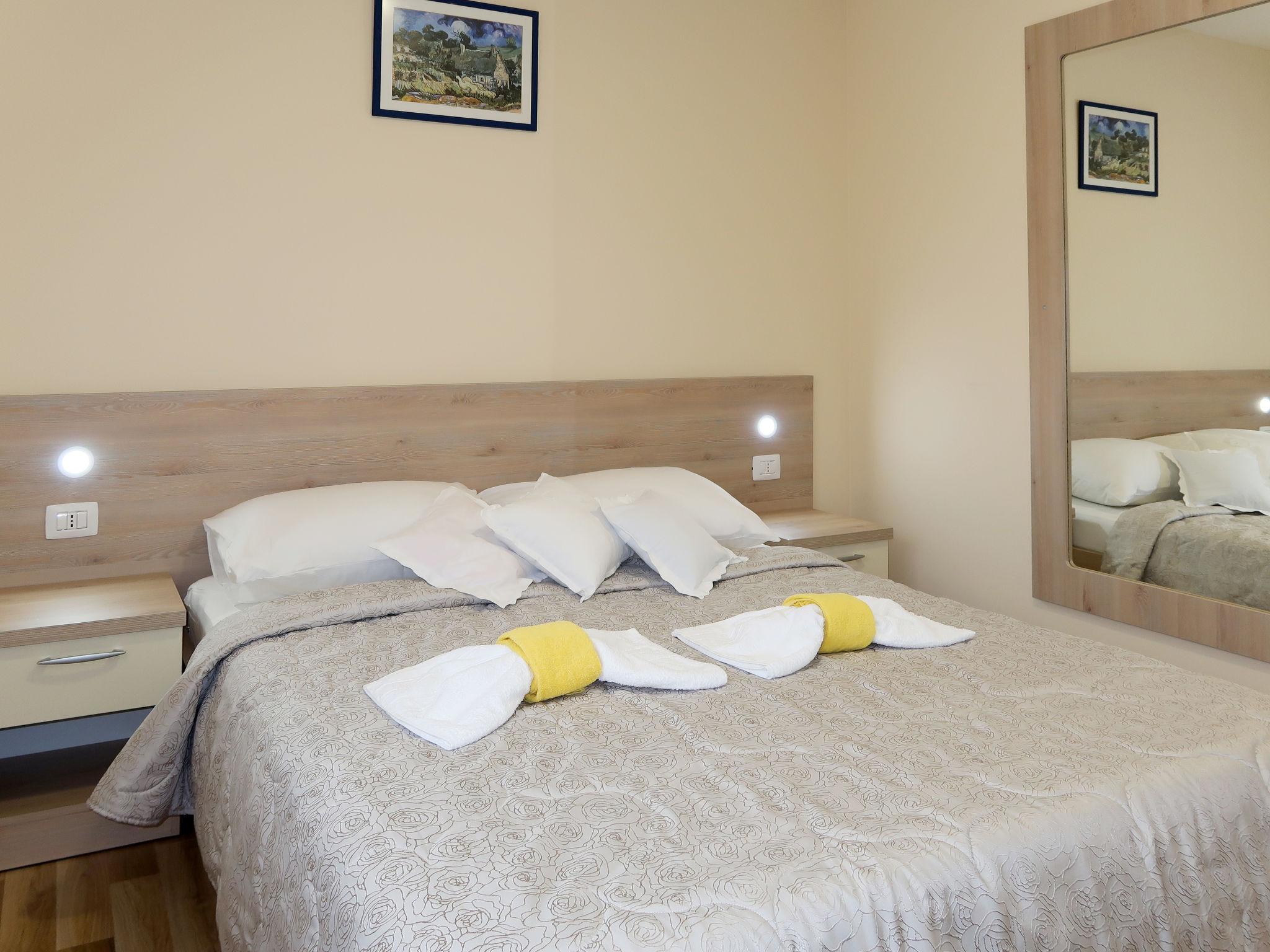Foto 13 - Appartamento con 3 camere da letto a Vrgorac con piscina privata e vista mare