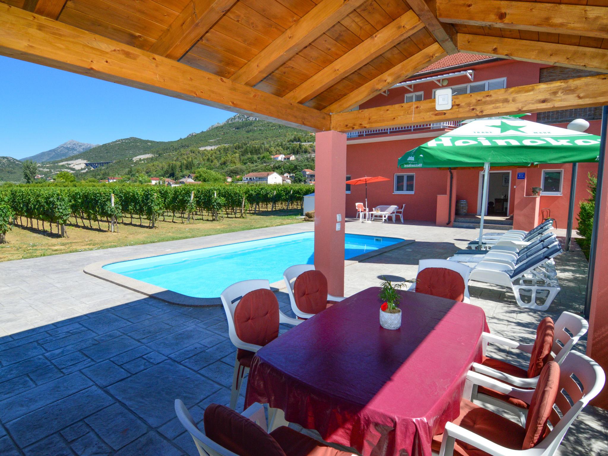 Photo 4 - Appartement de 3 chambres à Vrgorac avec piscine privée et vues à la mer