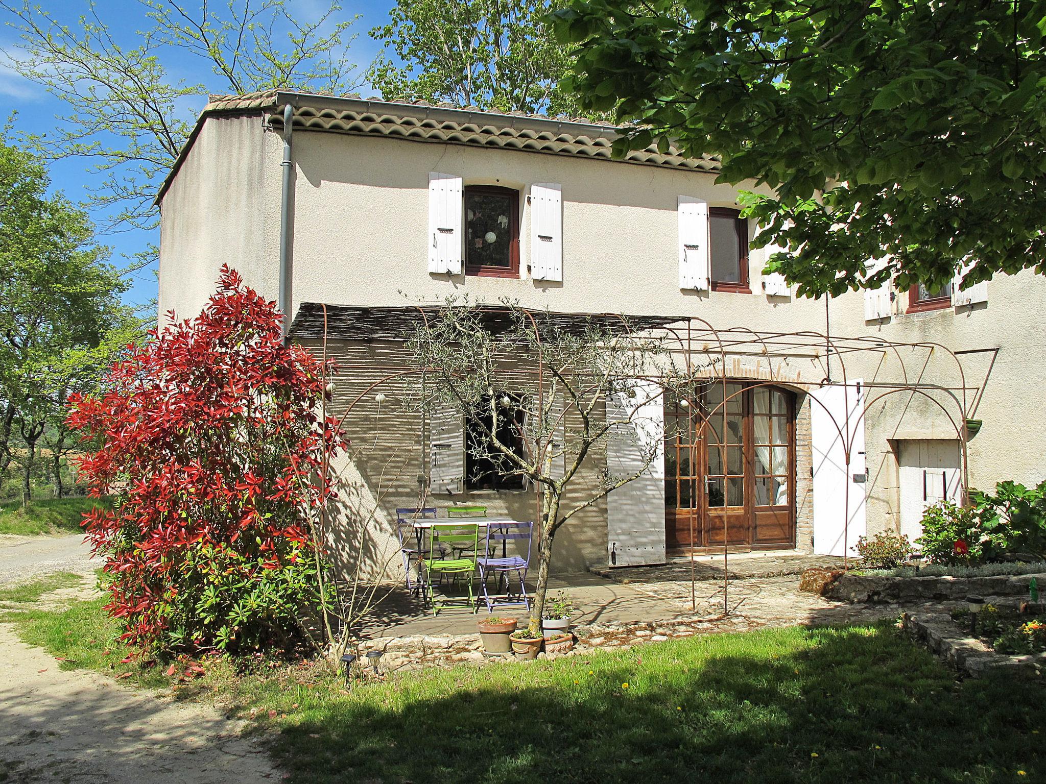 Photo 17 - Maison de 1 chambre à La Touche avec jardin et terrasse