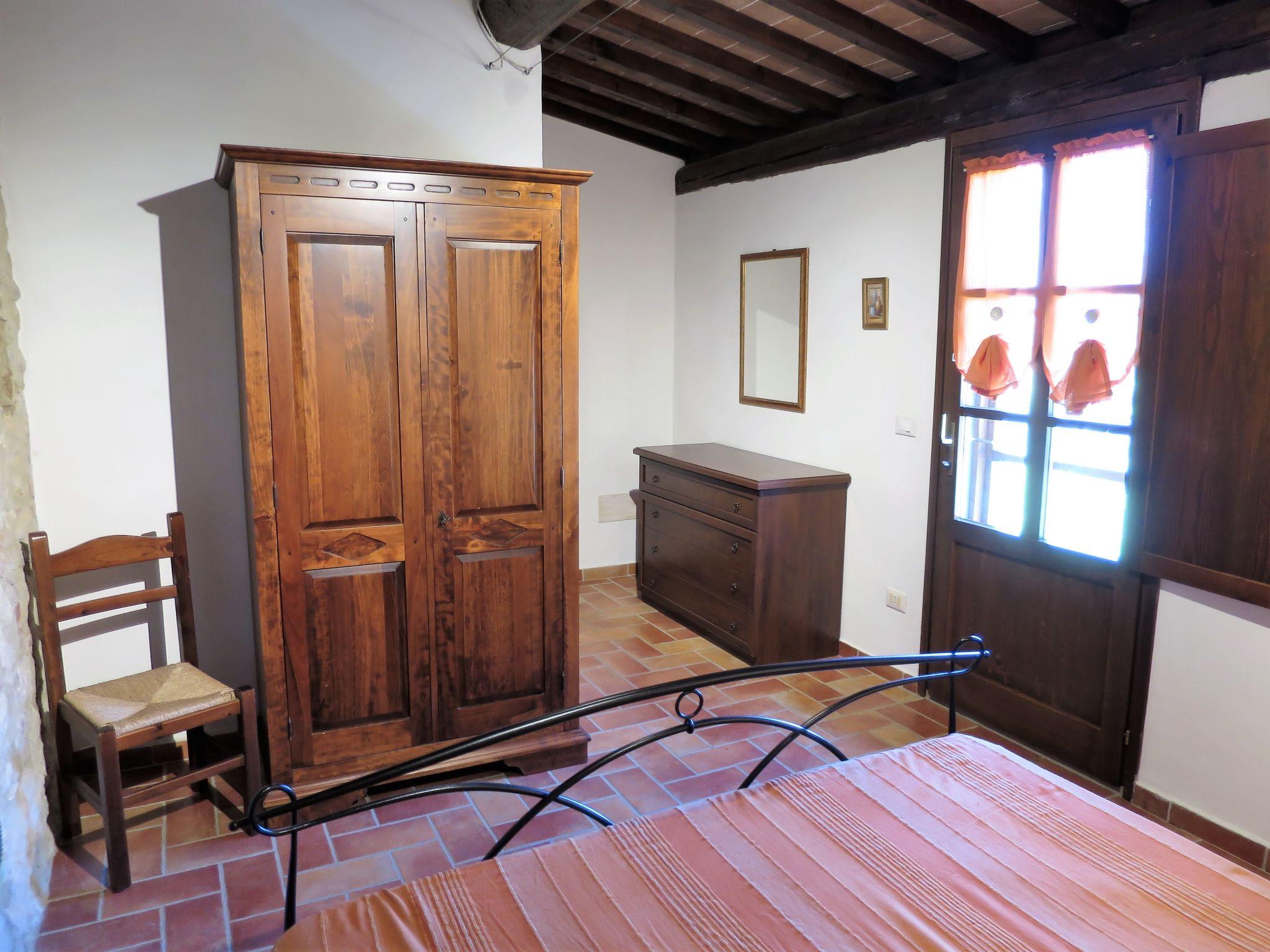 Photo 12 - 1 bedroom Apartment in Montecatini Val di Cecina with swimming pool and garden