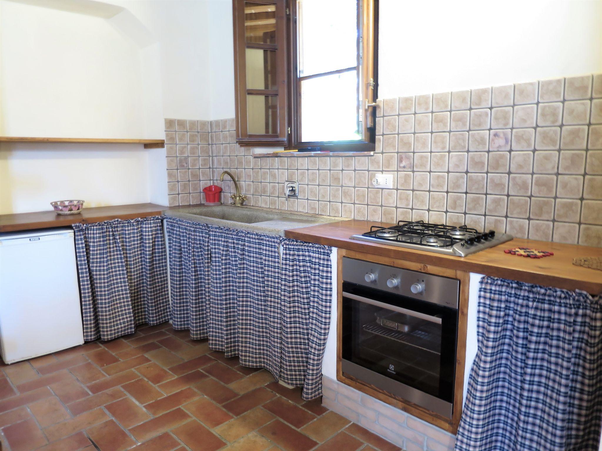 Photo 10 - 1 bedroom Apartment in Montecatini Val di Cecina with swimming pool and sea view