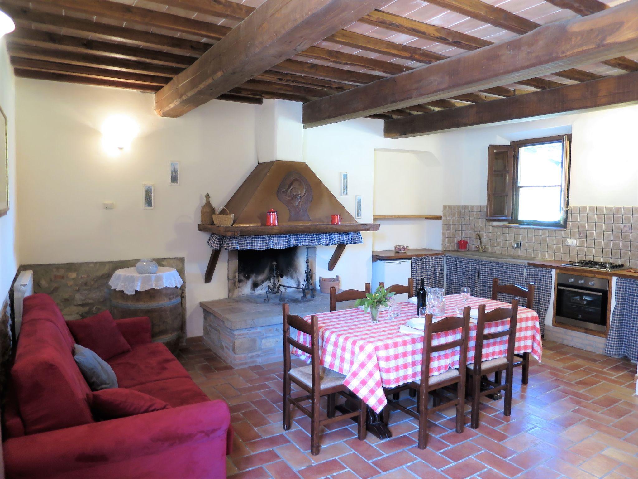 Photo 7 - 1 bedroom Apartment in Montecatini Val di Cecina with swimming pool and garden