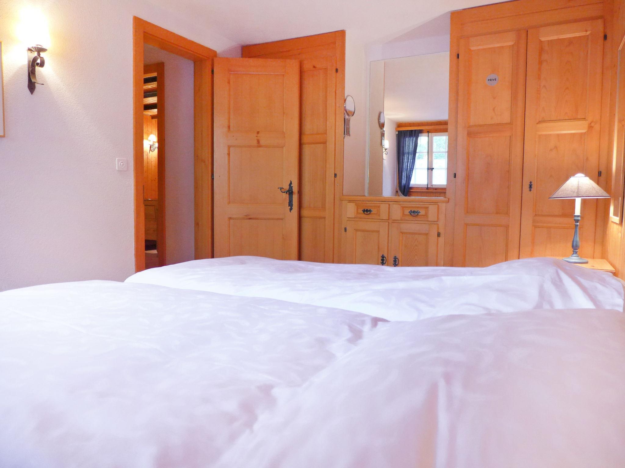 Foto 10 - Appartamento con 3 camere da letto a Ollon con terrazza e vista sulle montagne