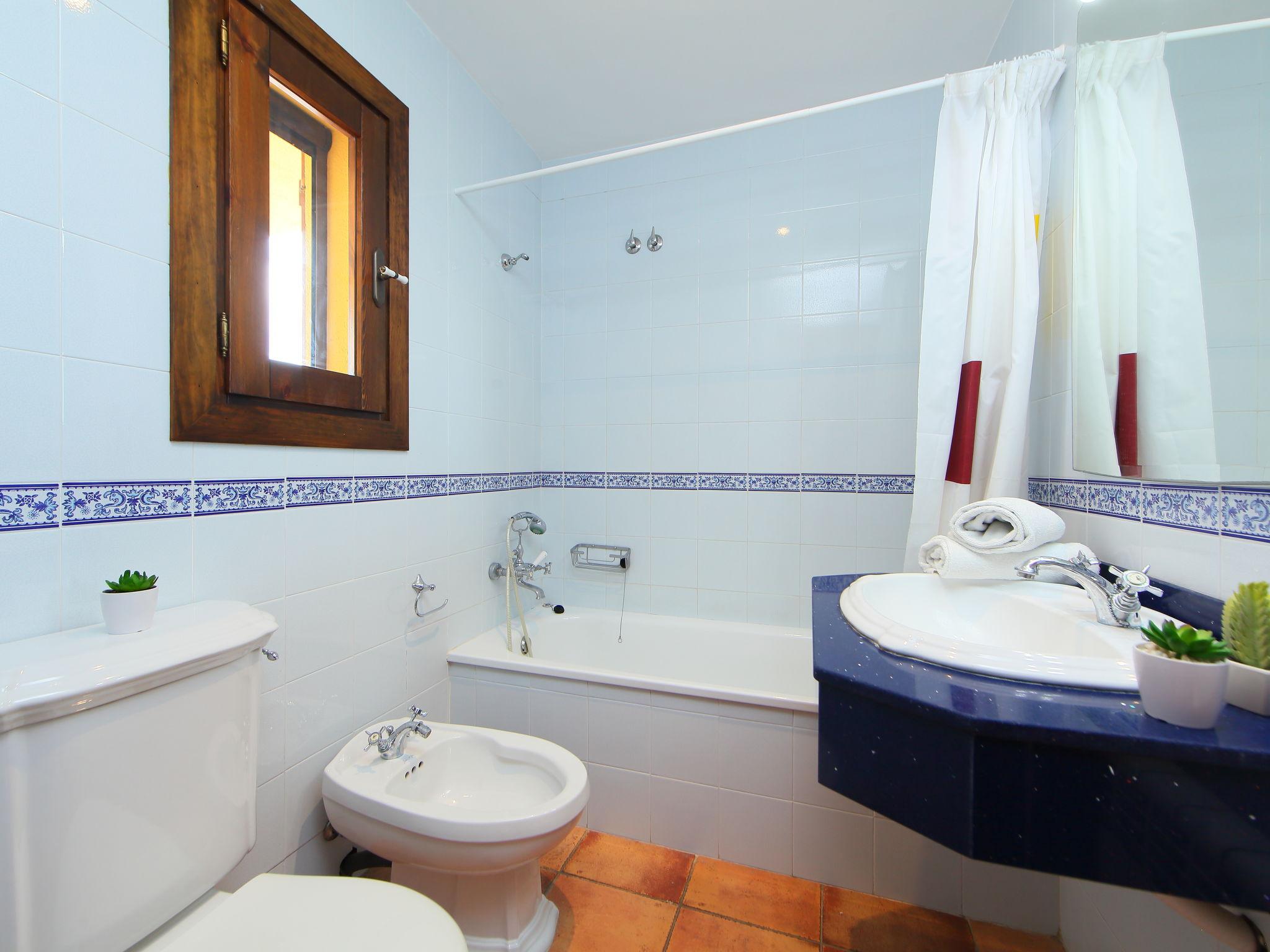 Photo 16 - 4 bedroom House in l'Ampolla with private pool and sea view