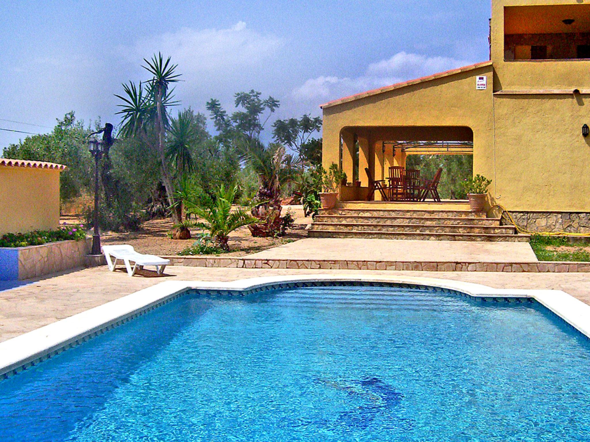 Photo 1 - Maison de 4 chambres à l'Ampolla avec piscine privée et jardin