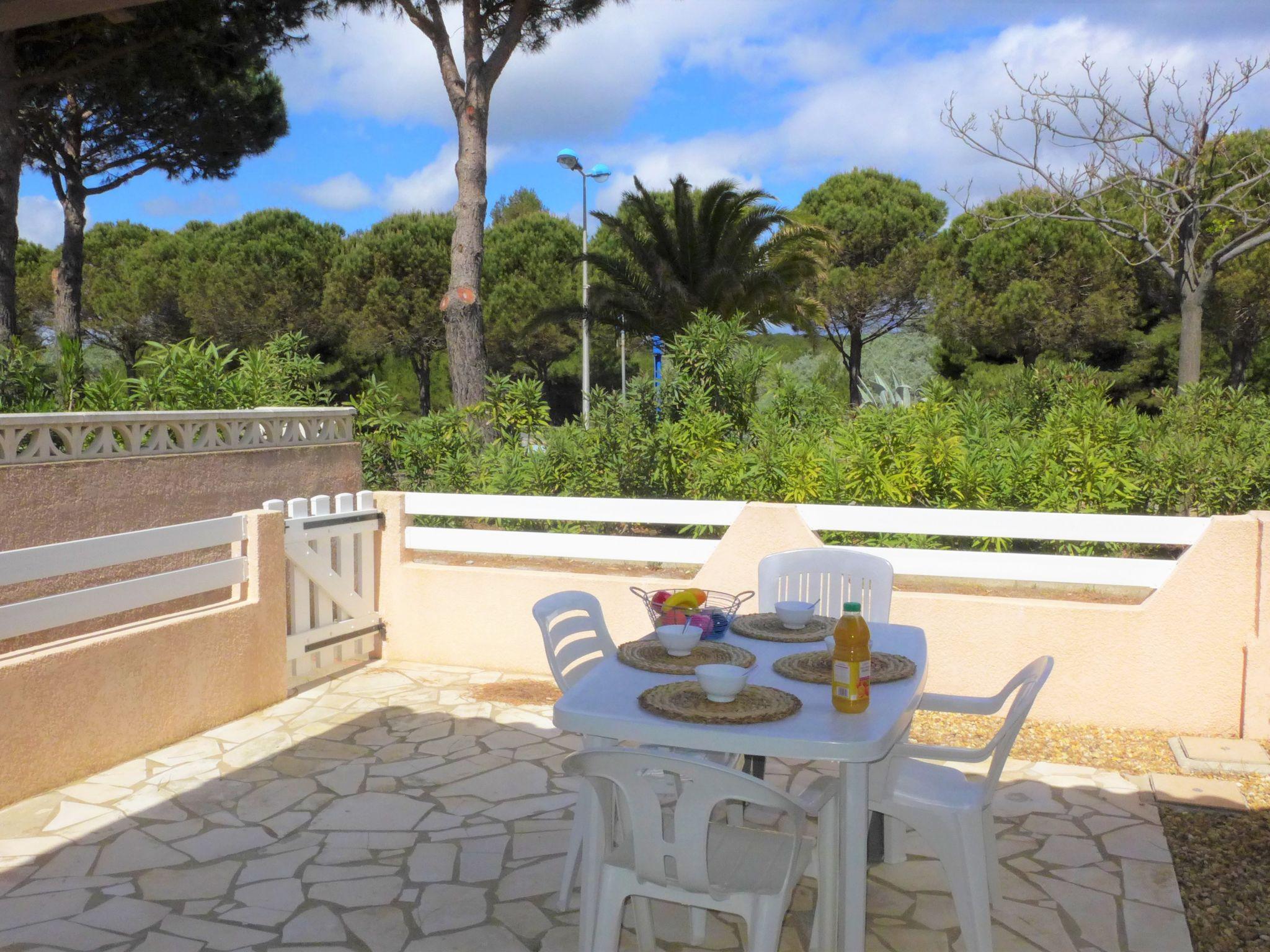 Photo 2 - House in Gruissan with terrace and sea view