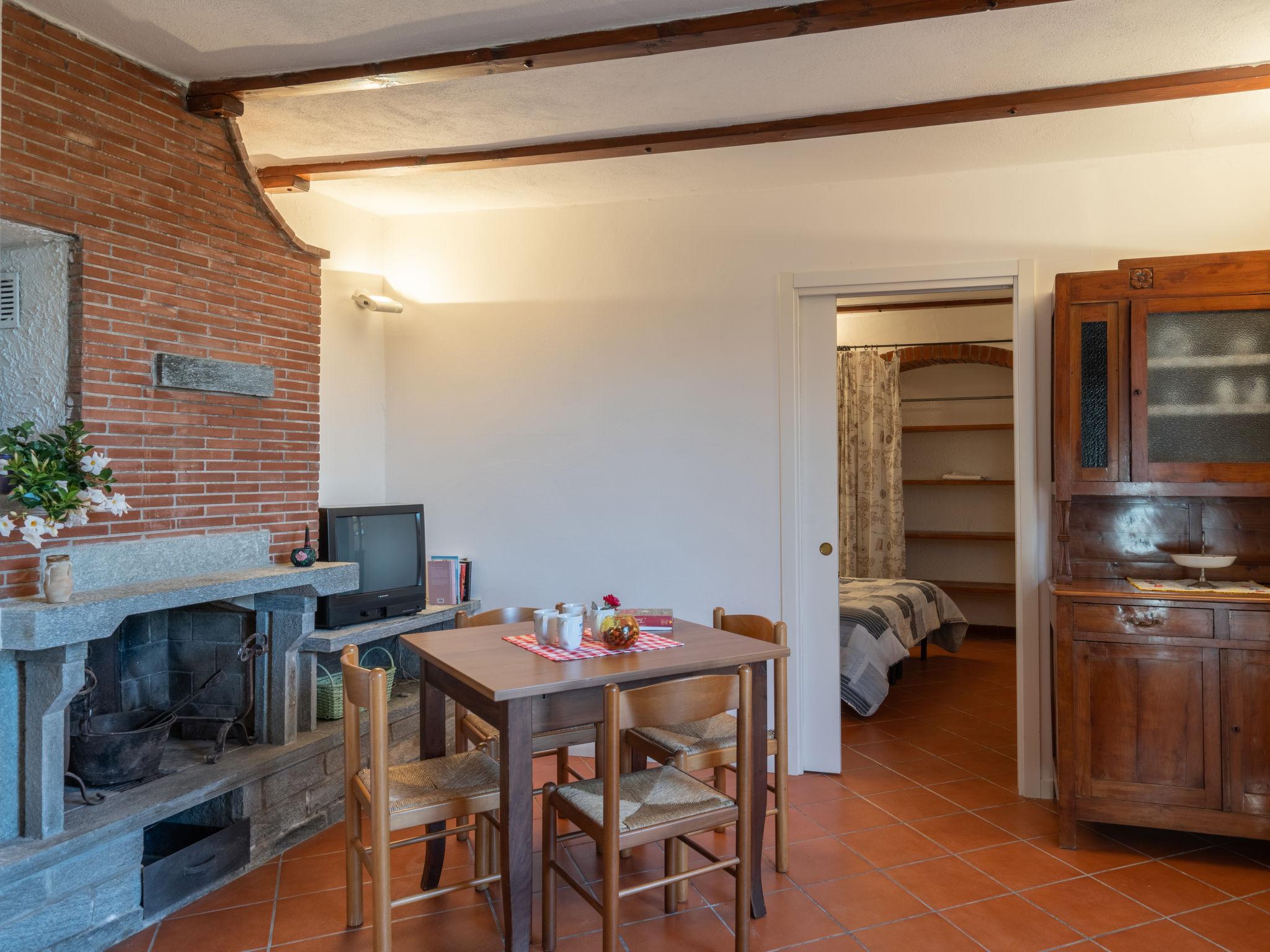 Foto 8 - Appartamento con 1 camera da letto a Prelà con piscina e giardino