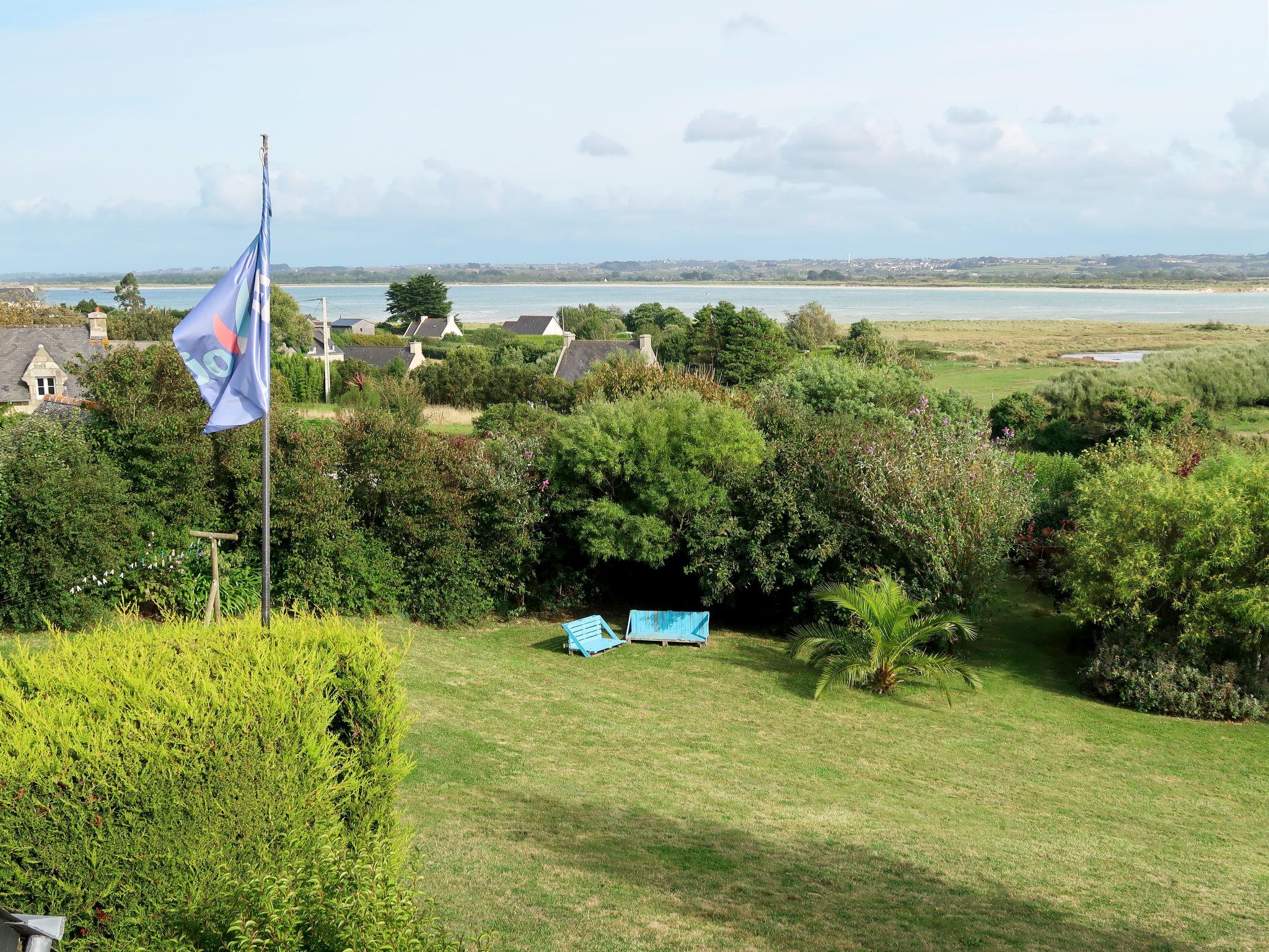 Photo 32 - Maison de 5 chambres à Plounéour-Brignogan-plages avec jardin et terrasse