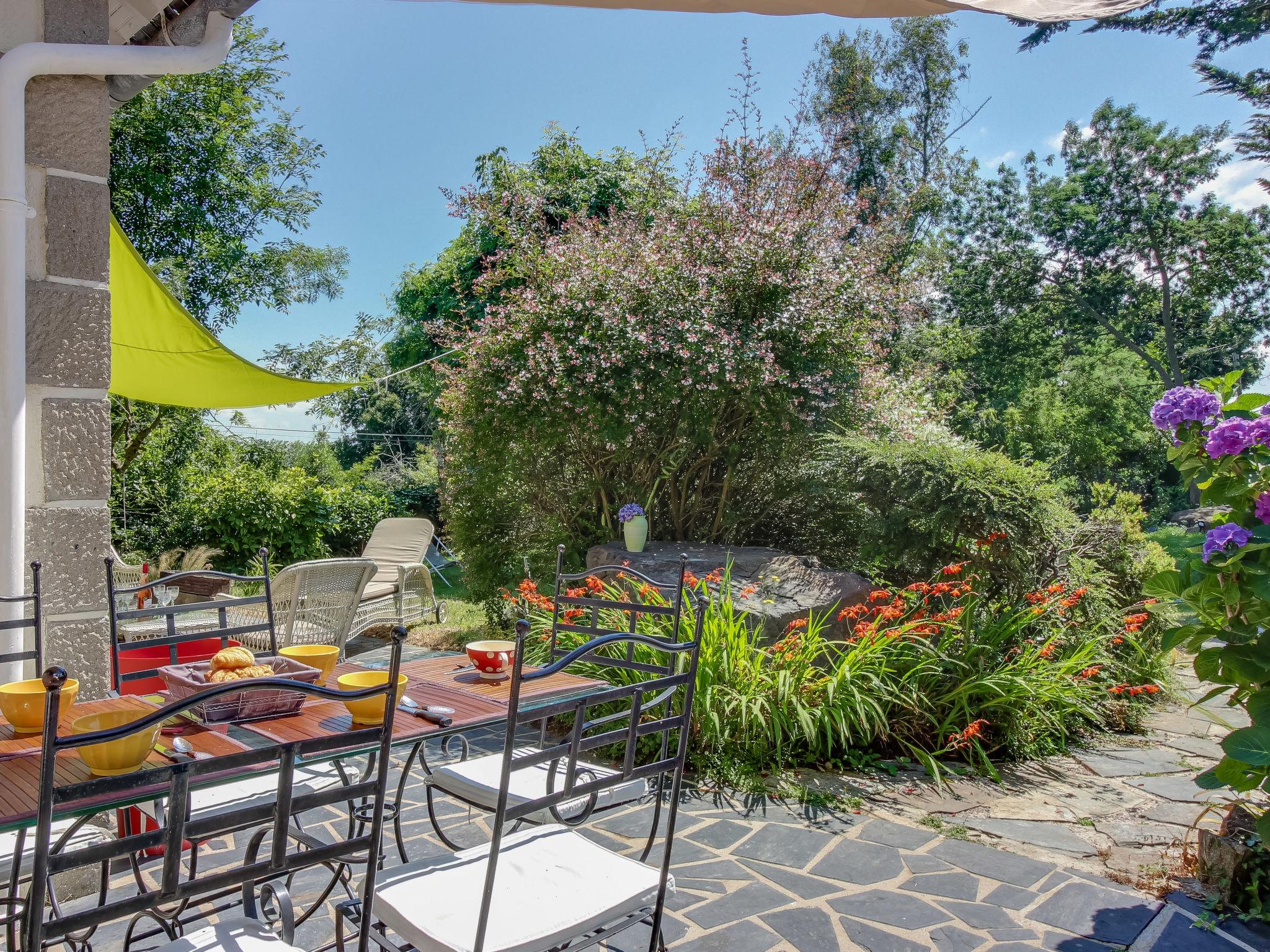 Photo 2 - Maison de 4 chambres à Saint-Lunaire avec jardin et terrasse