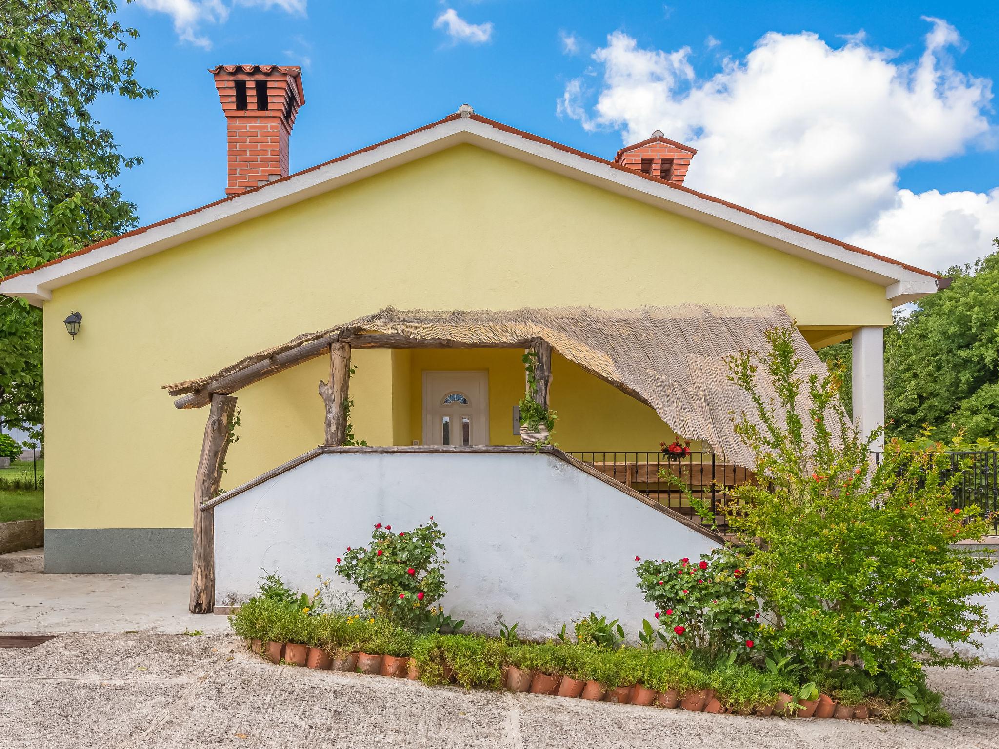 Foto 22 - Casa de 3 quartos em Sveta Nedelja com piscina privada e jardim