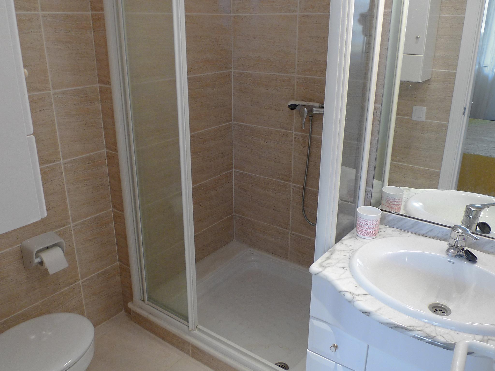 Foto 13 - Appartamento con 2 camere da letto a Dénia con piscina e giardino