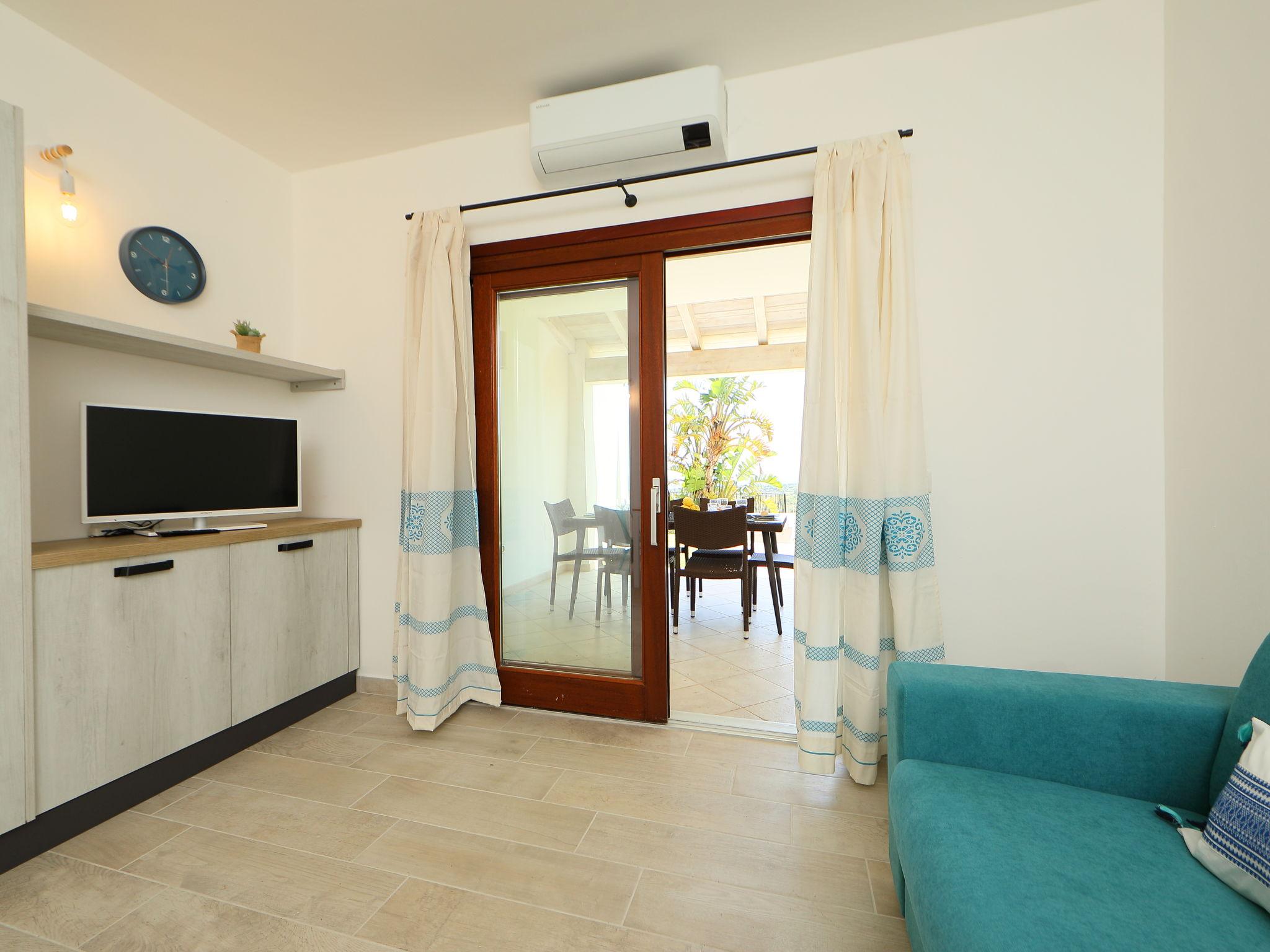 Photo 7 - 2 bedroom Apartment in Budoni with swimming pool and garden