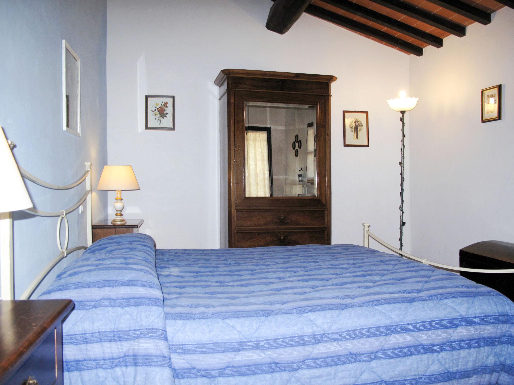 Photo 6 - 1 bedroom House in Poggibonsi with swimming pool and garden