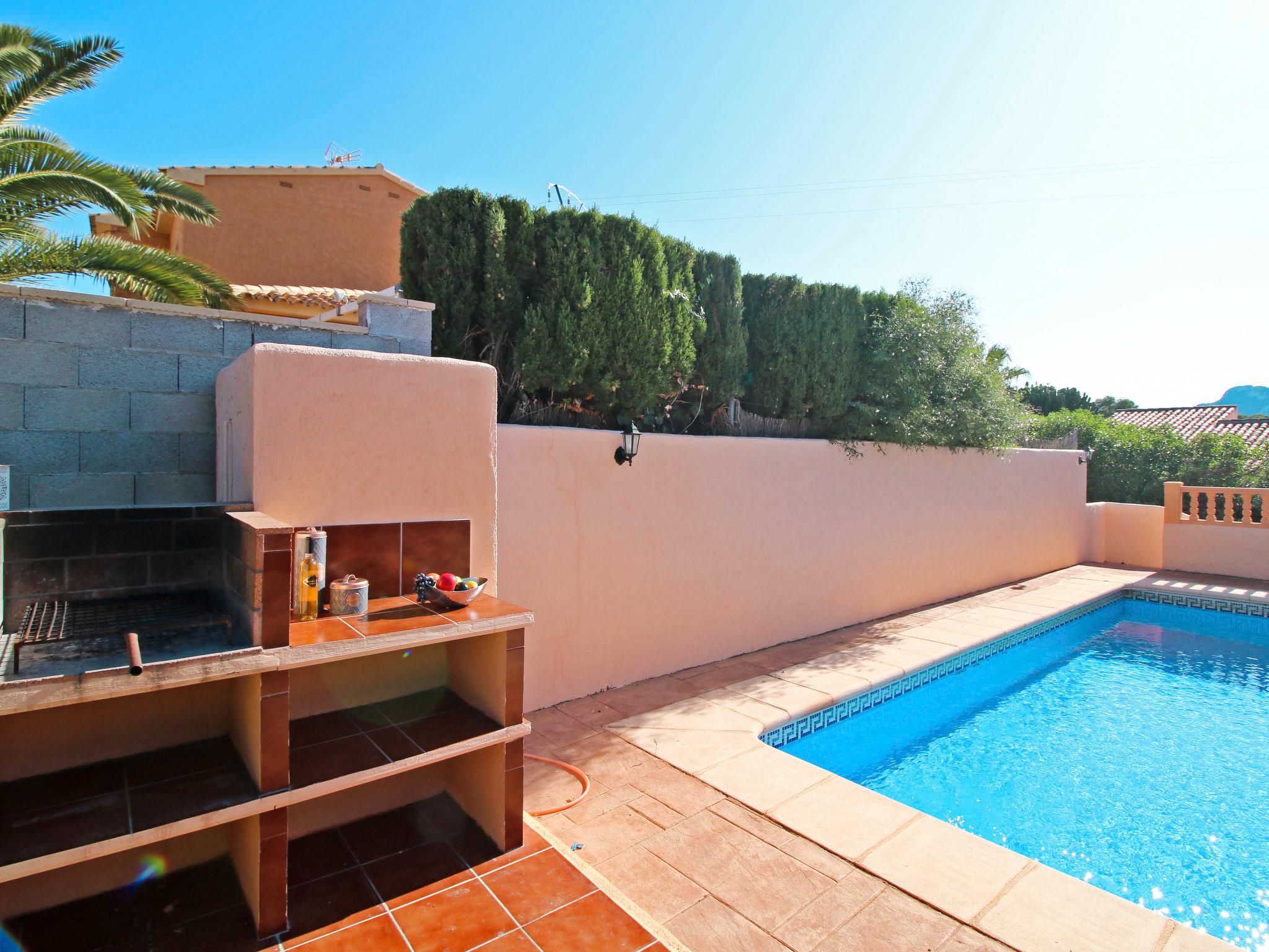 Foto 5 - Casa de 3 quartos em Calp com piscina privada e jardim