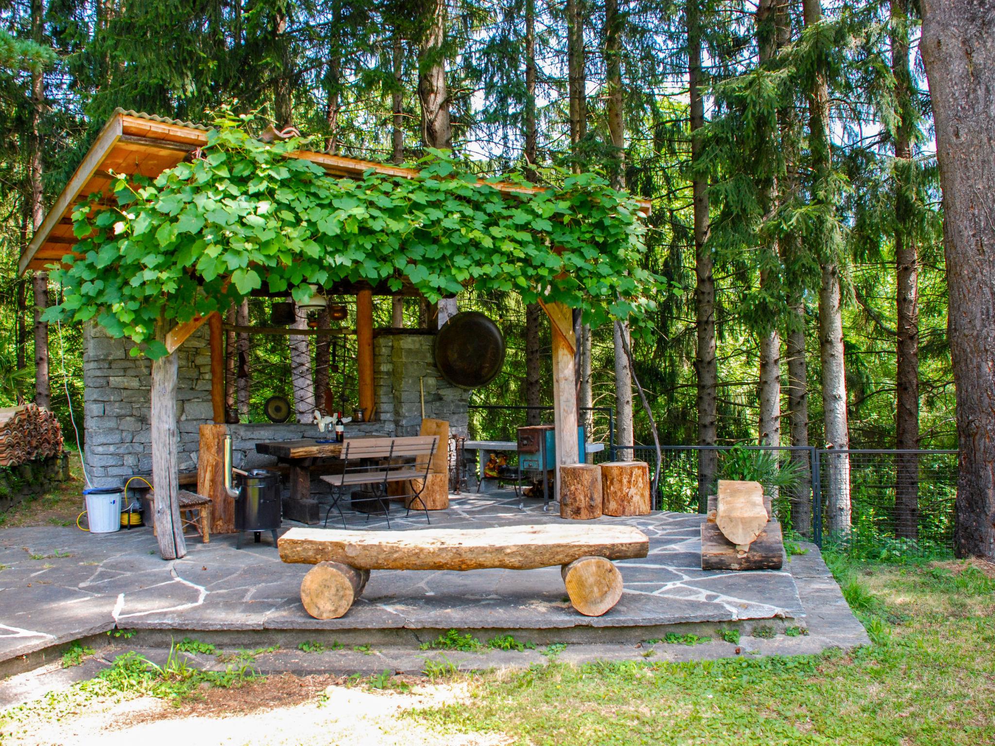 Foto 4 - Appartamento con 1 camera da letto a Acquarossa con piscina e vista sulle montagne