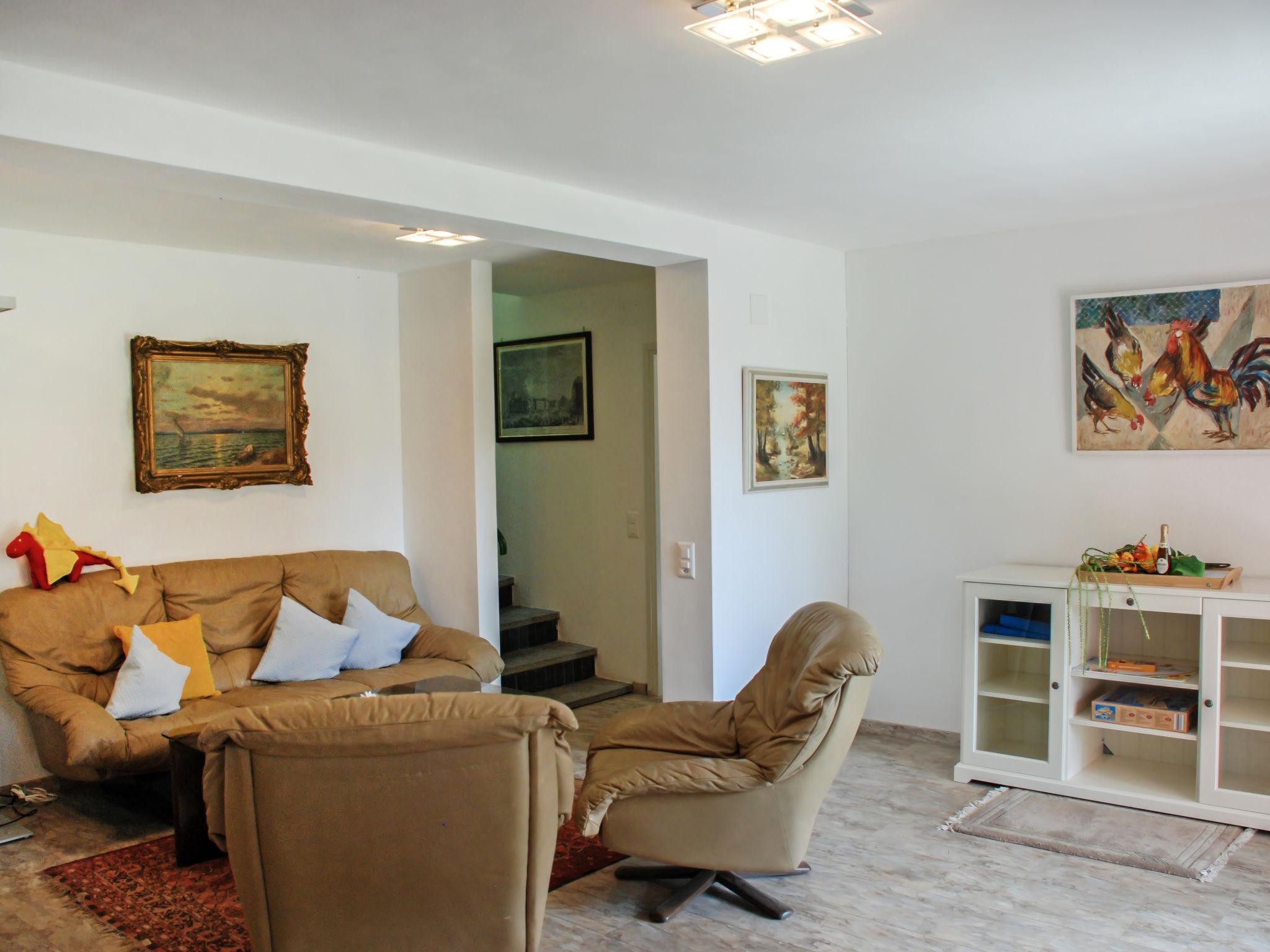 Photo 11 - 1 bedroom Apartment in Acquarossa with swimming pool and garden