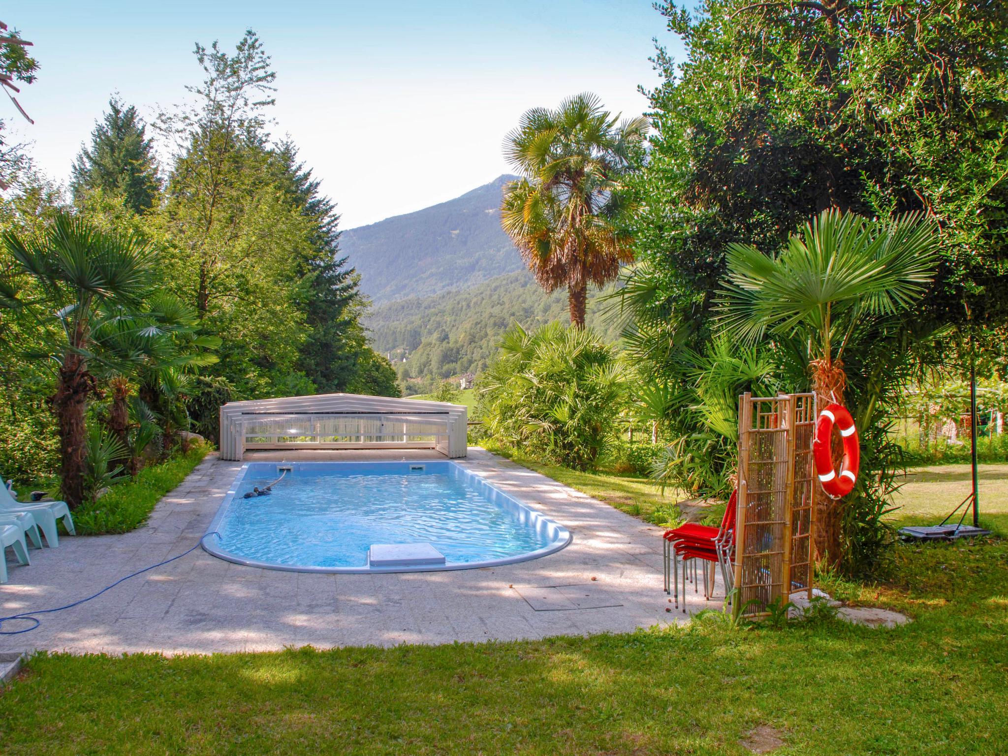 Foto 5 - Apartamento de 1 habitación en Acquarossa con piscina y vistas a la montaña