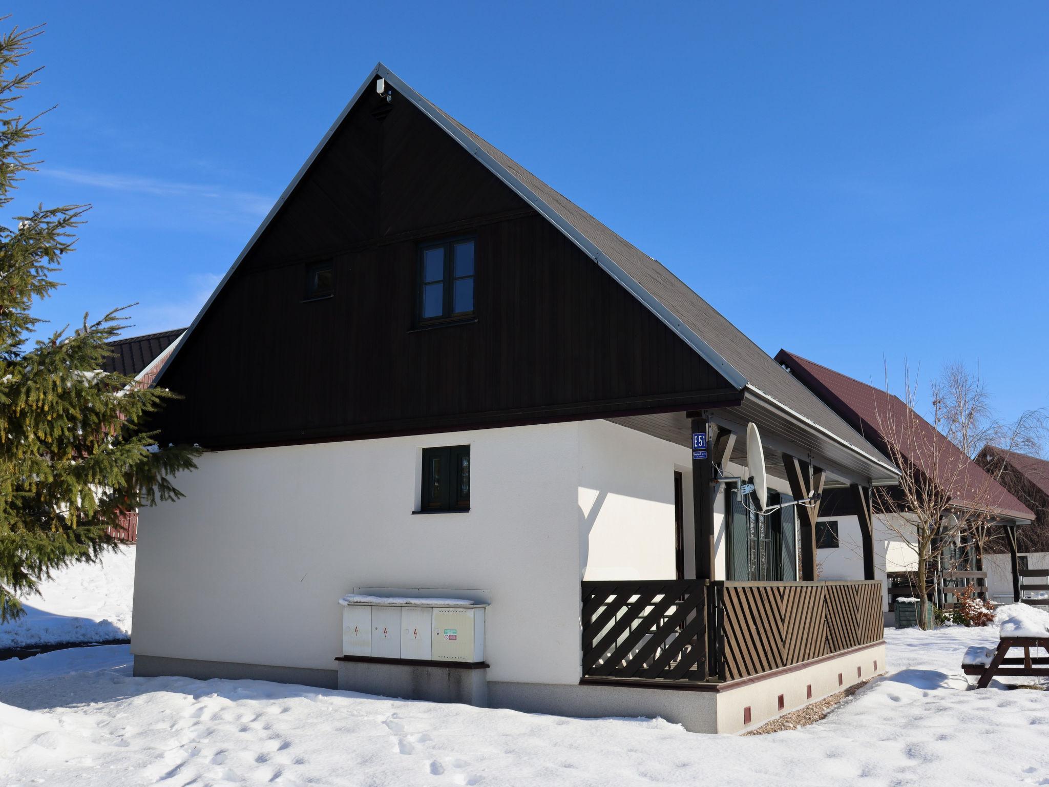 Foto 34 - Haus mit 3 Schlafzimmern in Černý Důl mit schwimmbad und blick auf die berge