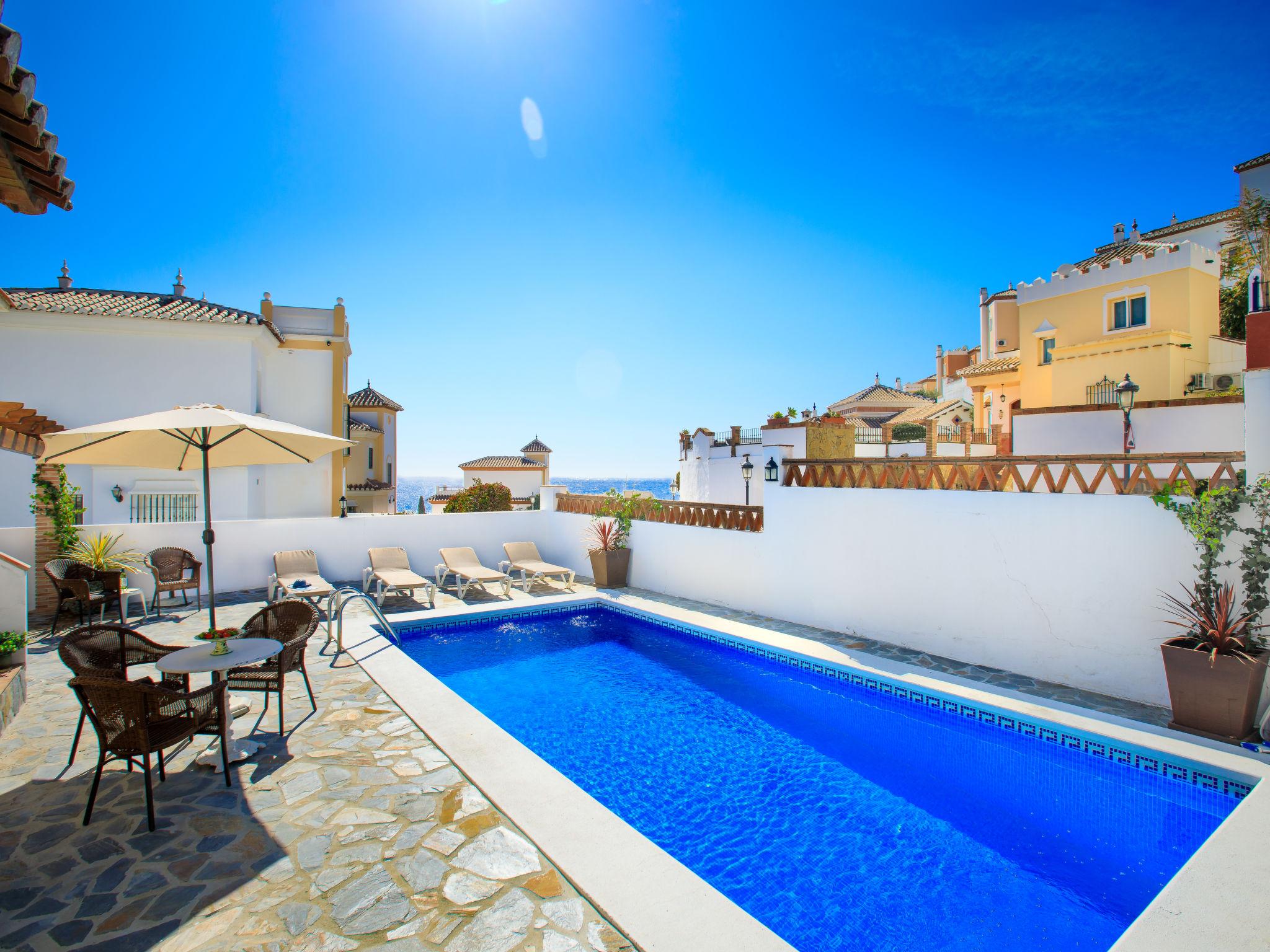 Photo 44 - Maison de 5 chambres à Torrox avec piscine privée et vues à la mer