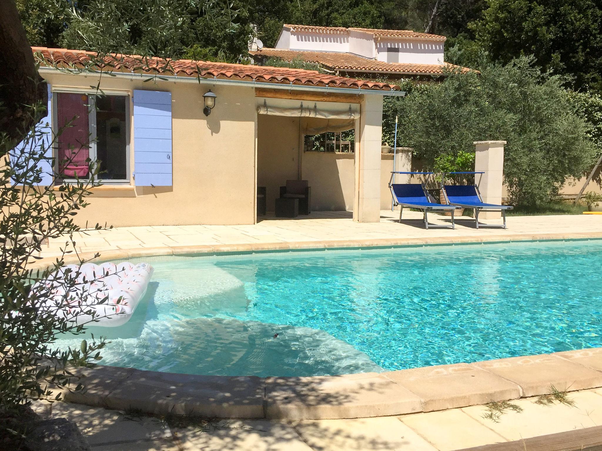 Photo 3 - Maison de 3 chambres à Villelaure avec piscine privée et terrasse