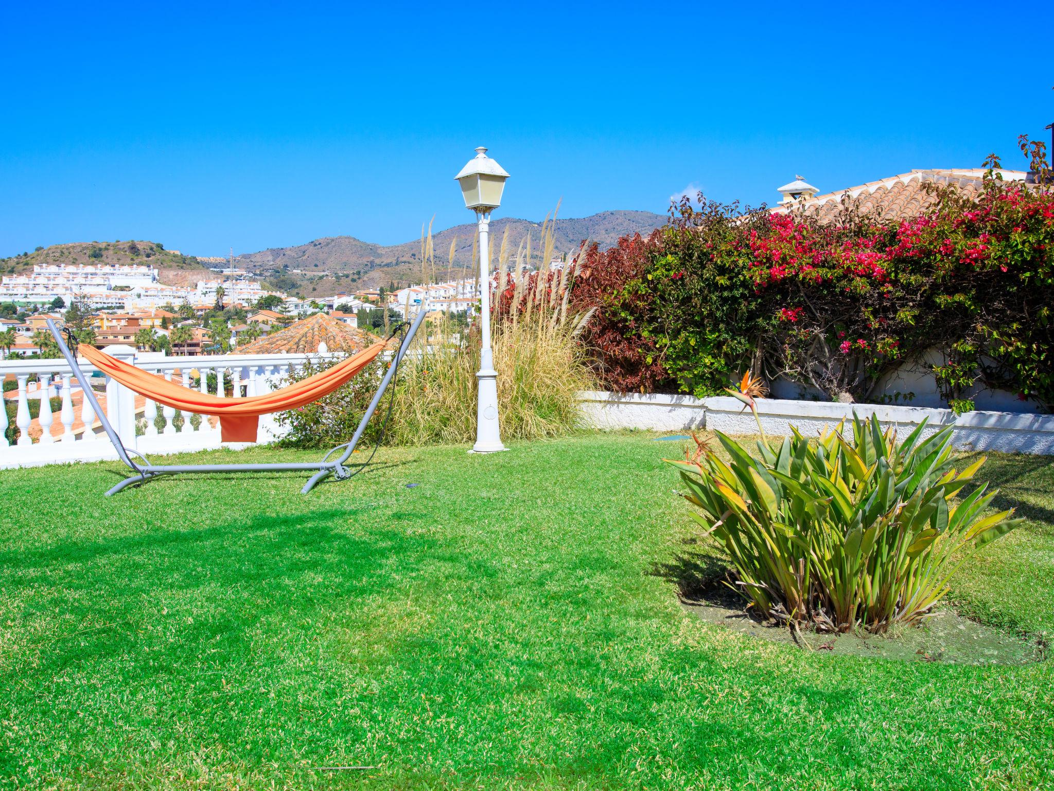 Foto 18 - Casa con 4 camere da letto a Rincón de la Victoria con piscina privata e vista mare