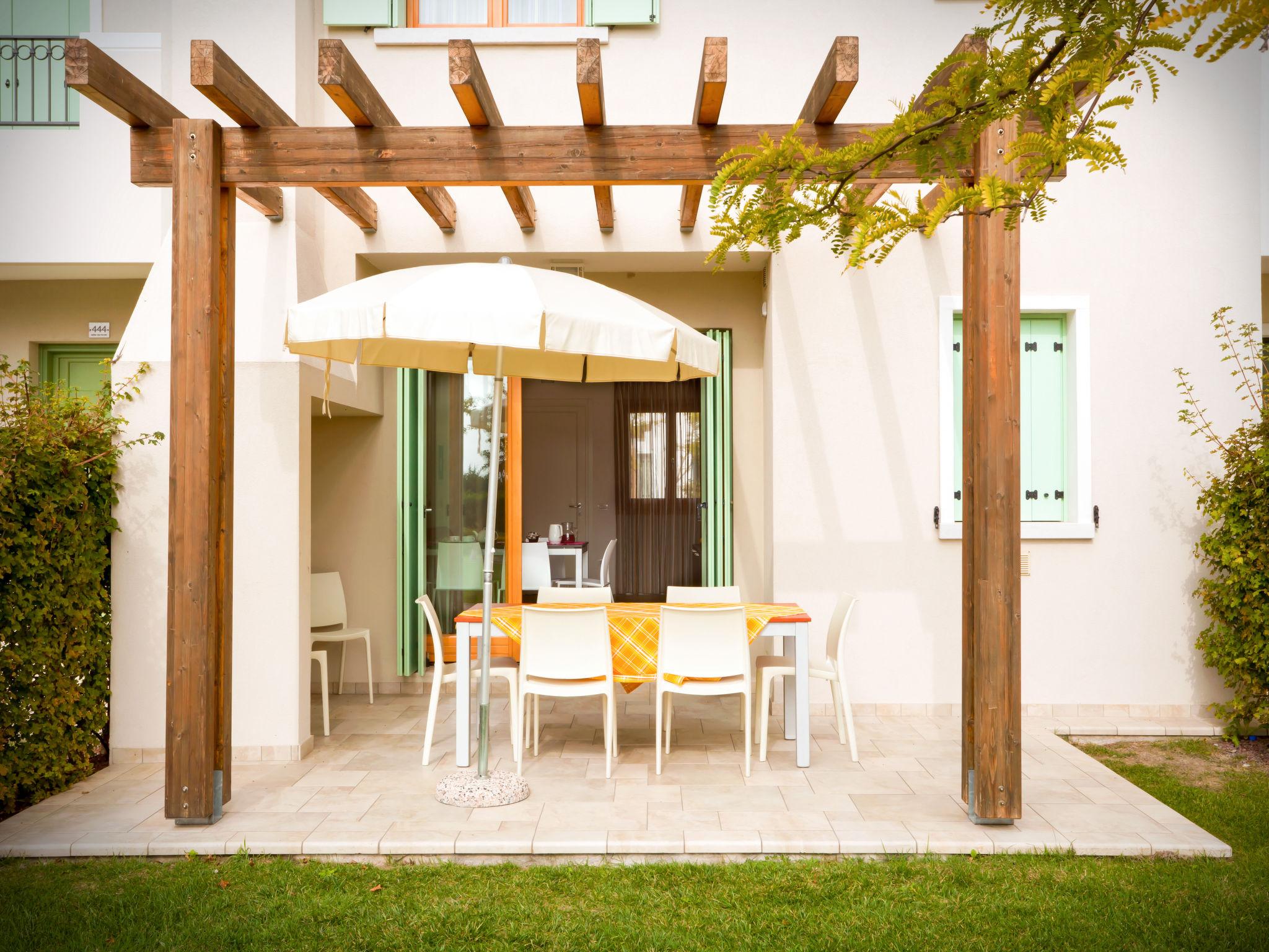 Photo 2 - Maison de 3 chambres à Caorle avec piscine et jardin