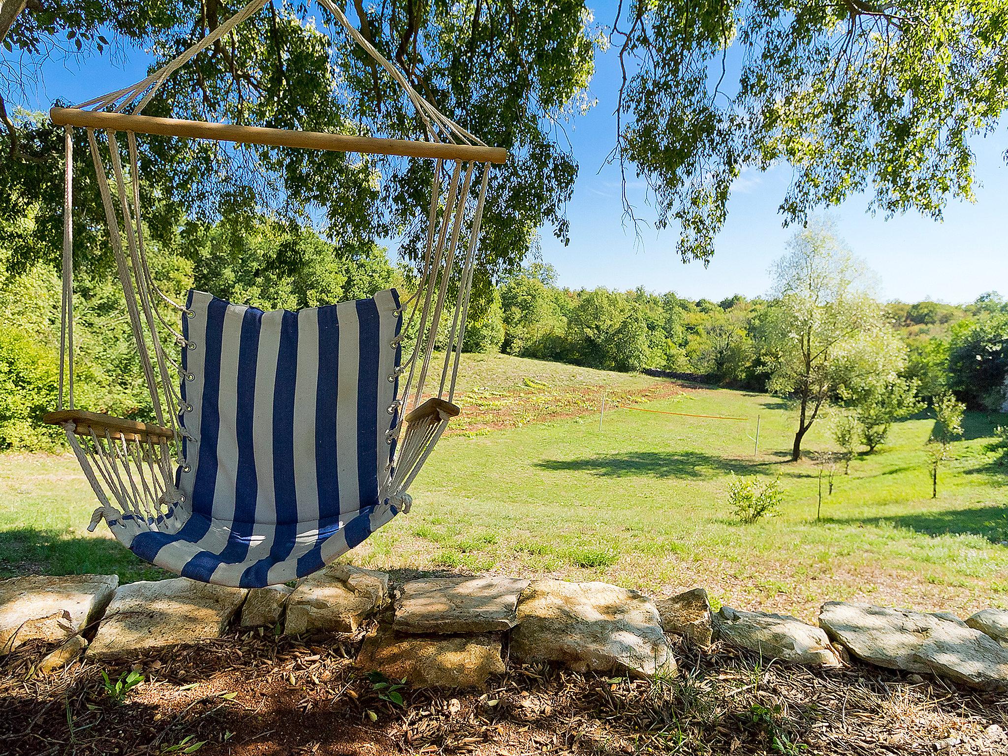 Foto 39 - Casa con 3 camere da letto a Žminj con piscina privata e giardino