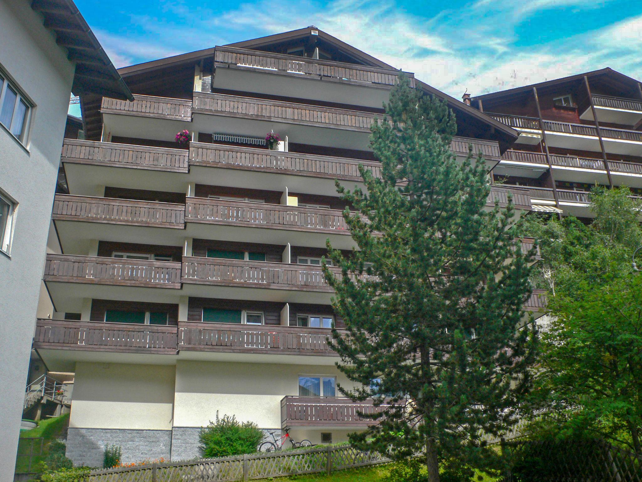 Foto 6 - Apartment mit 1 Schlafzimmer in Zermatt mit blick auf die berge