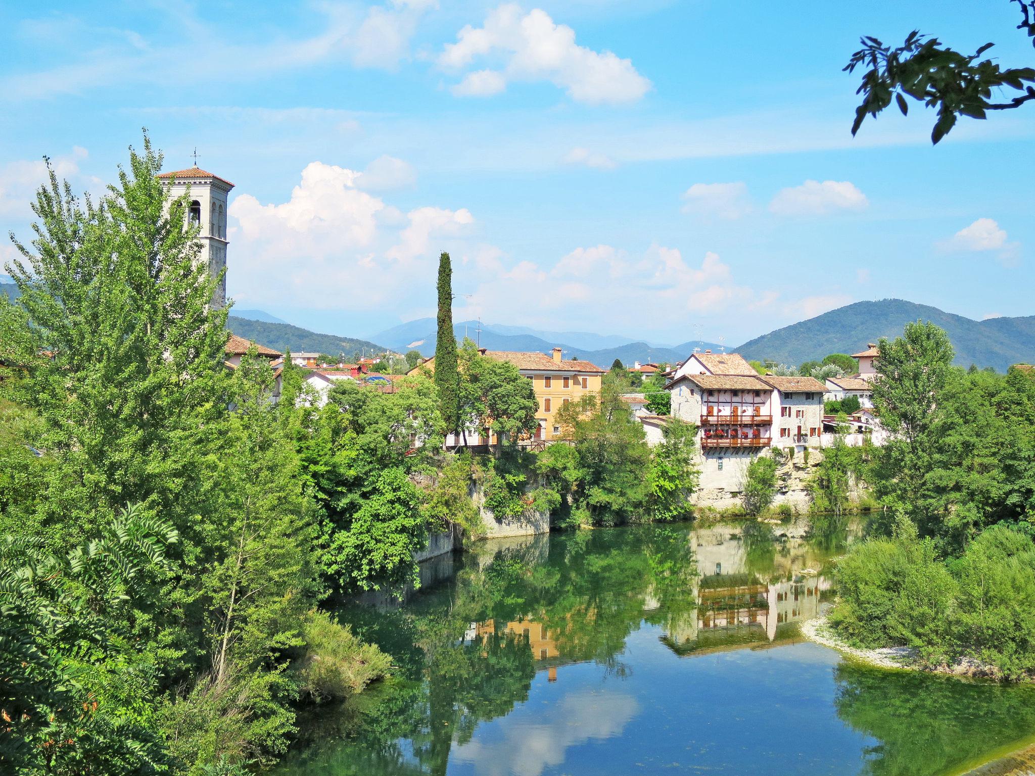 Foto 30 - Apartamento de 2 habitaciones en Cividale del Friuli con jardín