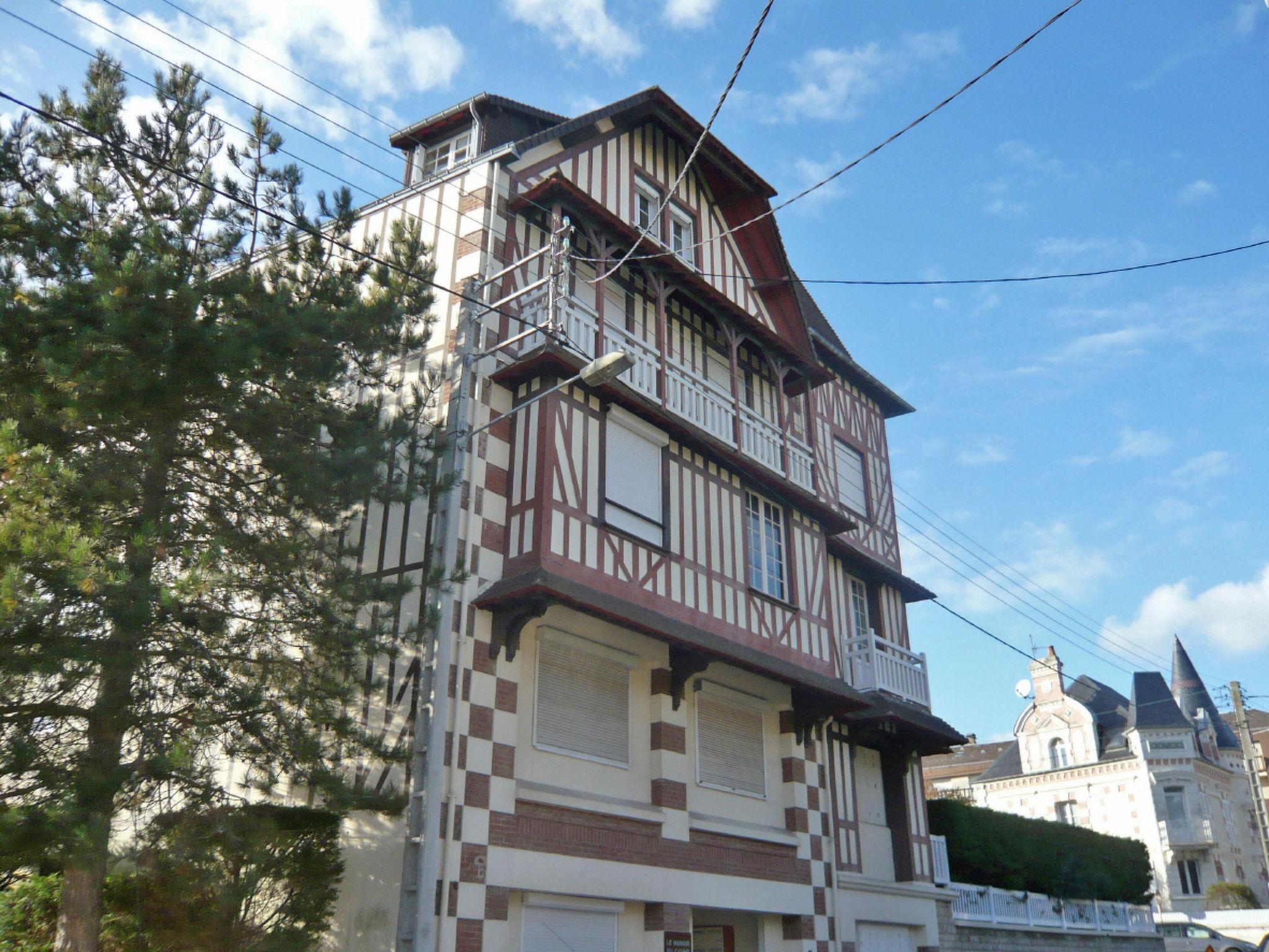 Photo 20 - Appartement de 1 chambre à Cabourg avec vues à la mer