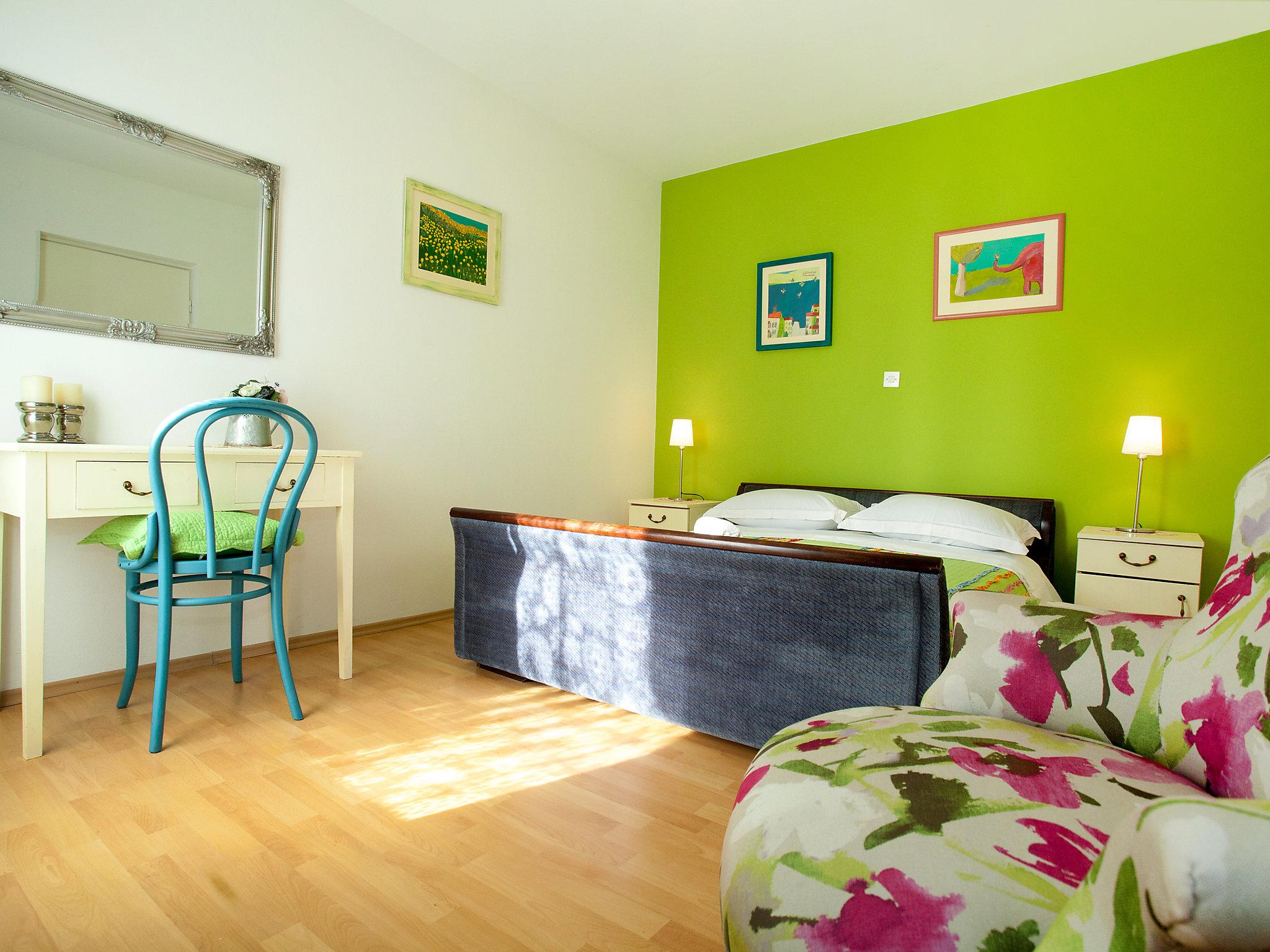 Photo 6 - Appartement de 2 chambres à Zadar avec jardin et vues à la mer