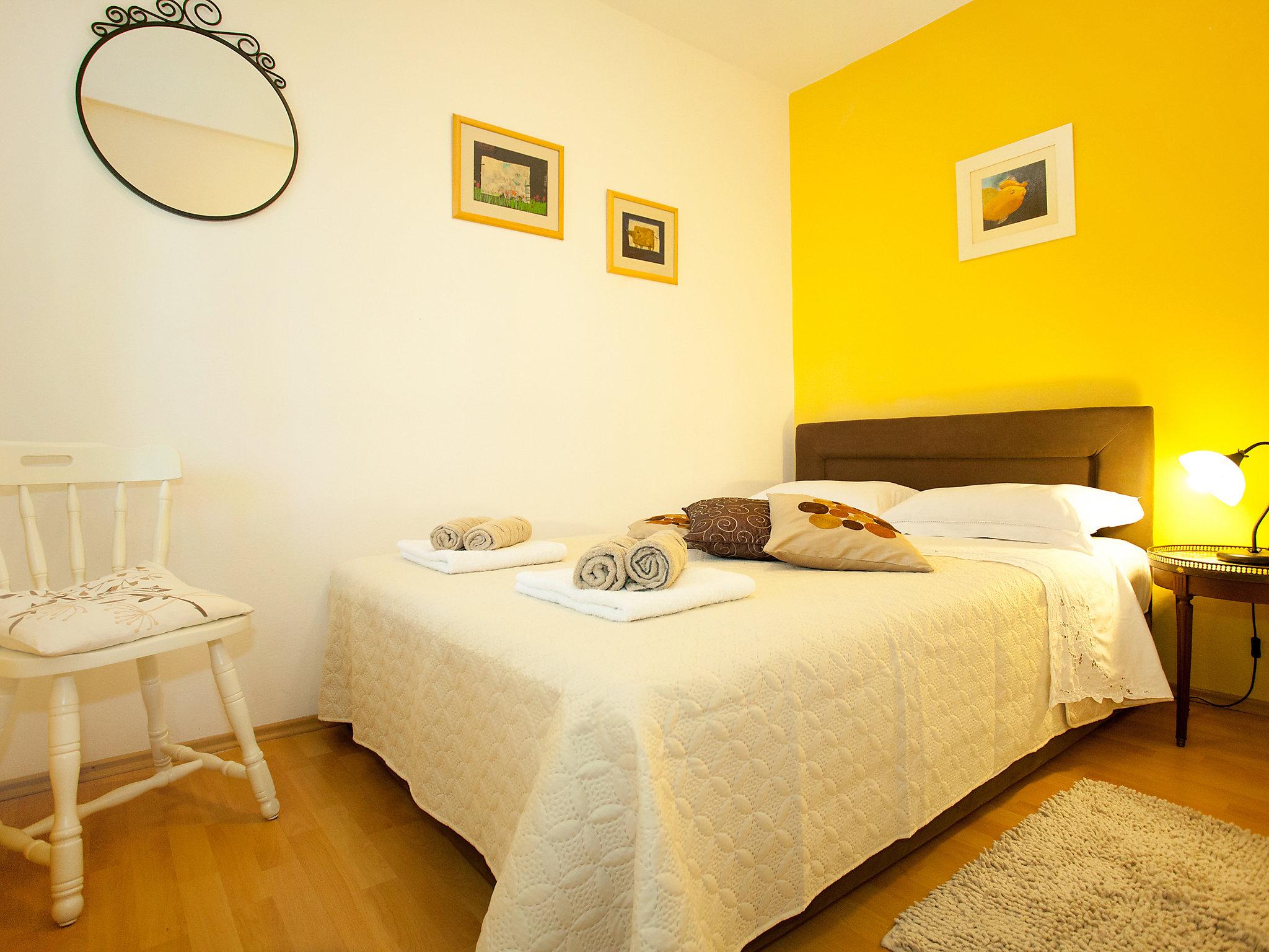 Foto 7 - Apartamento de 2 quartos em Zadar com jardim e terraço