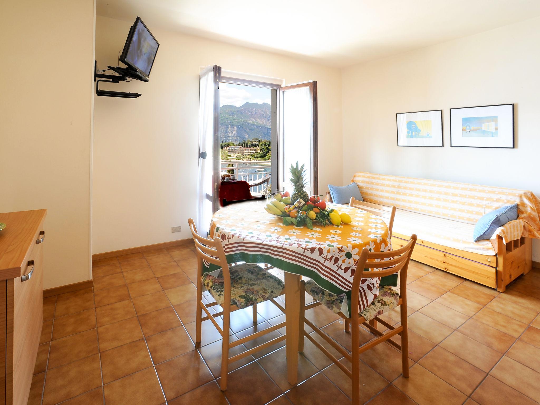 Foto 7 - Apartamento de 1 quarto em Malcesine com jardim e vista para a montanha