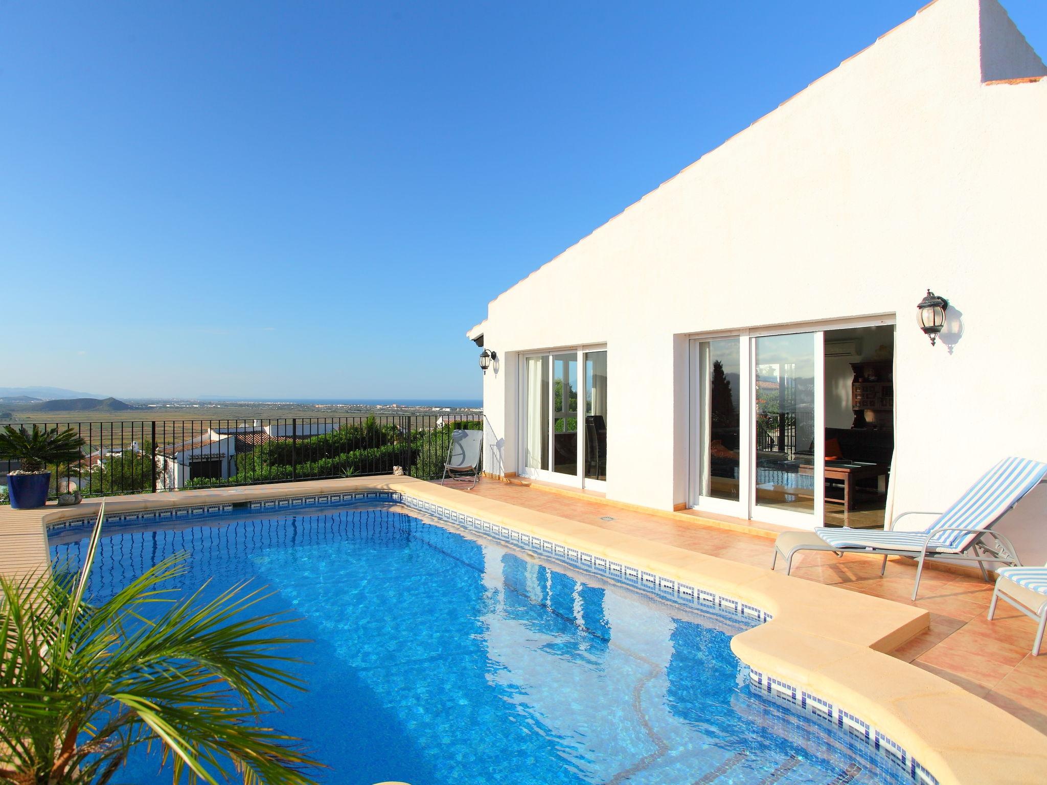 Photo 8 - 4 bedroom House in Pego with private pool and sea view