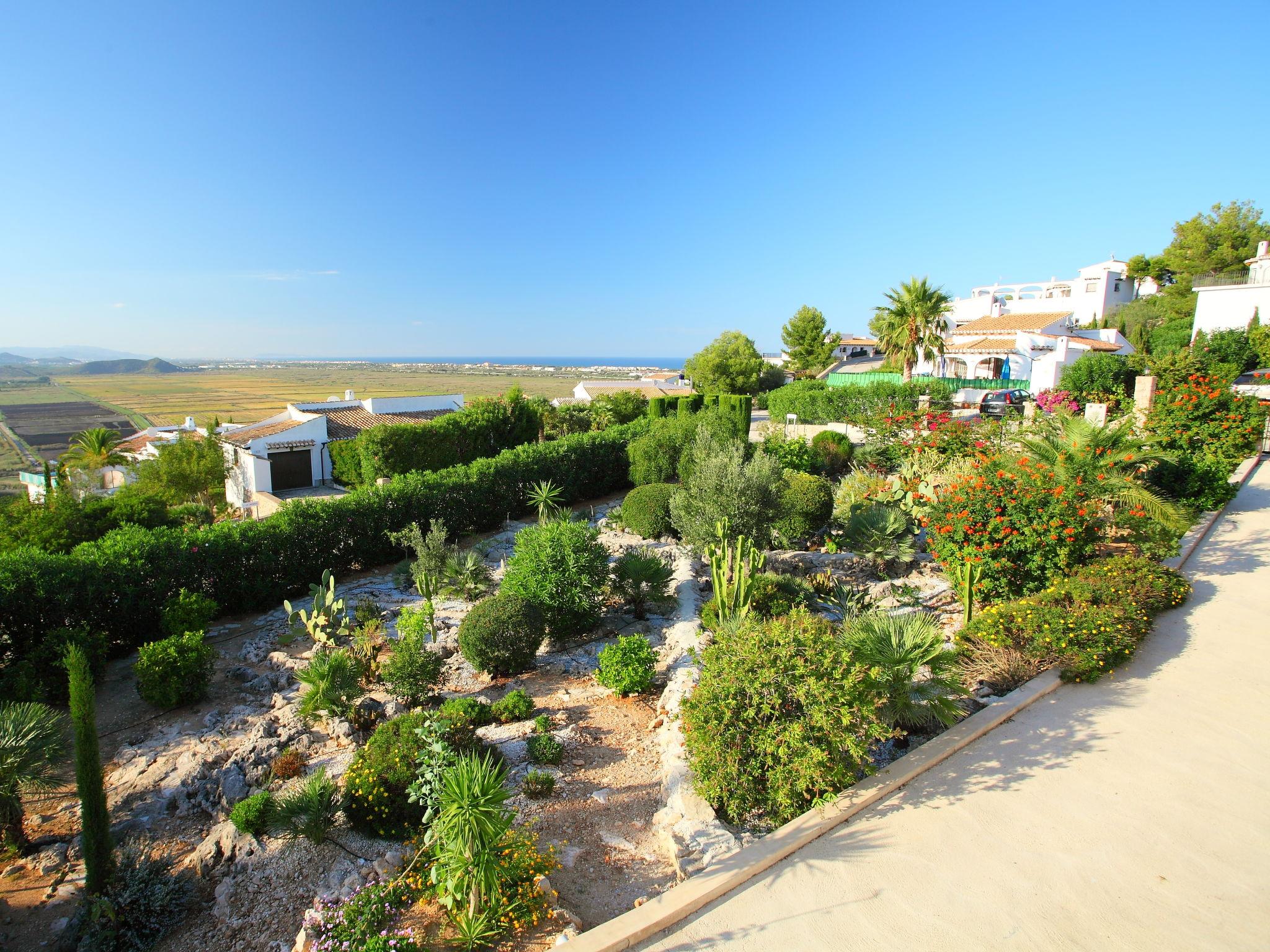 Foto 33 - Casa con 4 camere da letto a Pego con piscina privata e vista mare