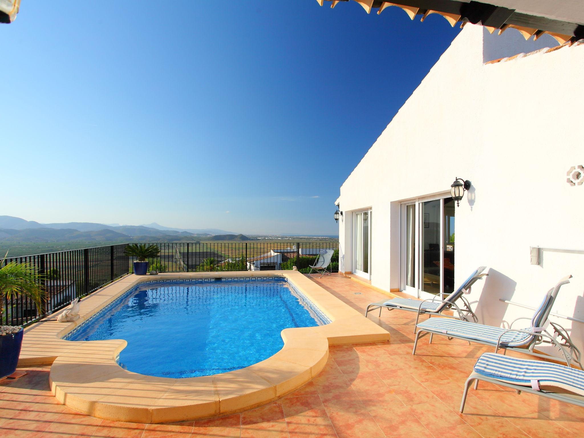 Photo 9 - 4 bedroom House in Pego with private pool and garden