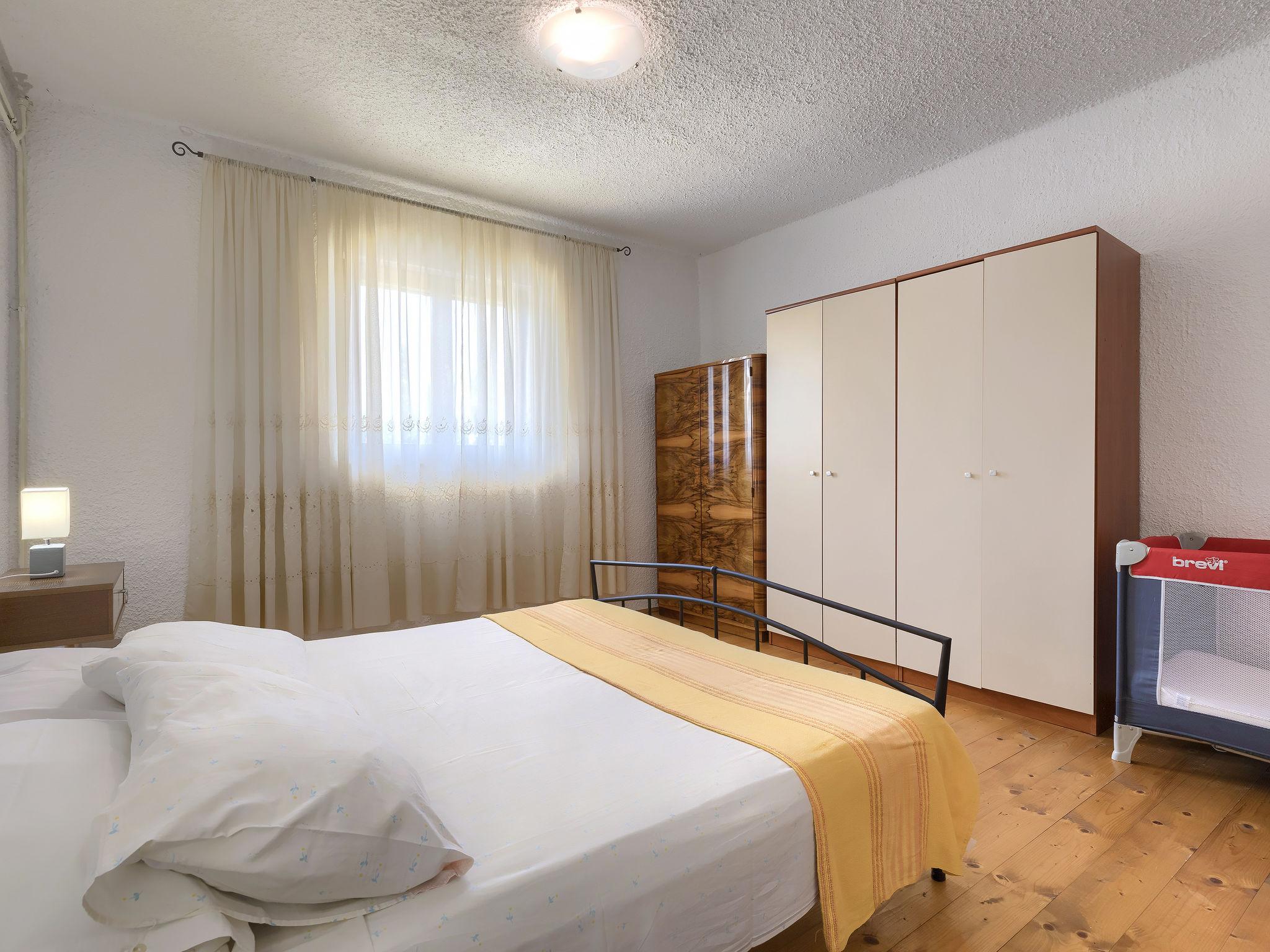 Foto 18 - Casa con 4 camere da letto a Svetvinčenat con piscina privata e vista mare