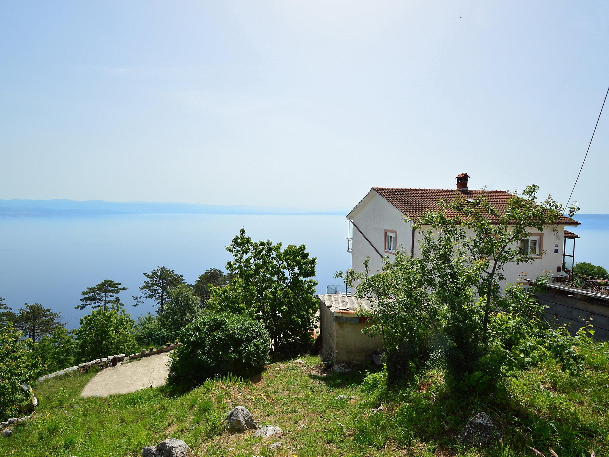 Photo 21 - Appartement de 3 chambres à Lovran avec jardin et vues à la mer