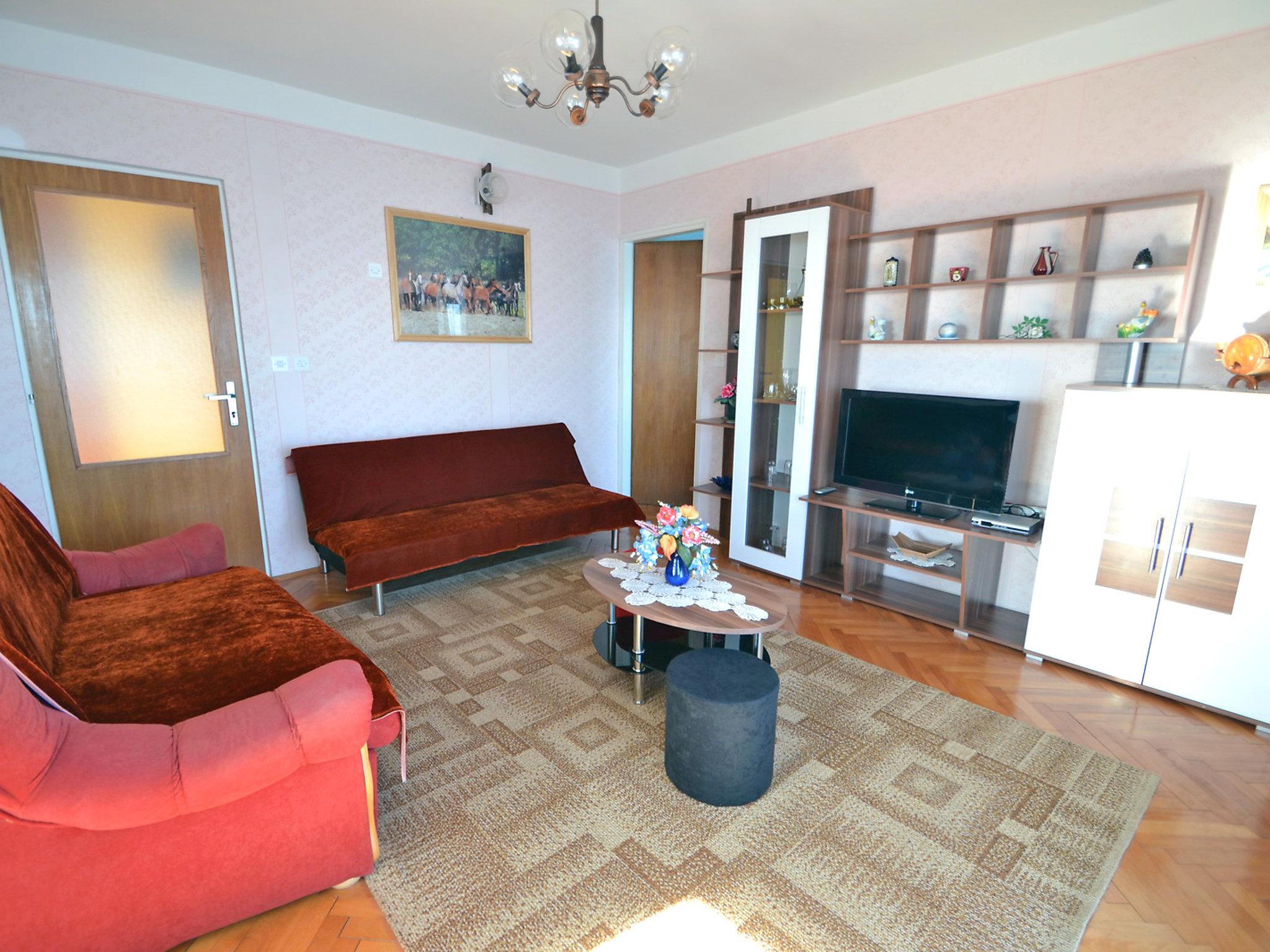 Photo 9 - 3 bedroom Apartment in Lovran with garden