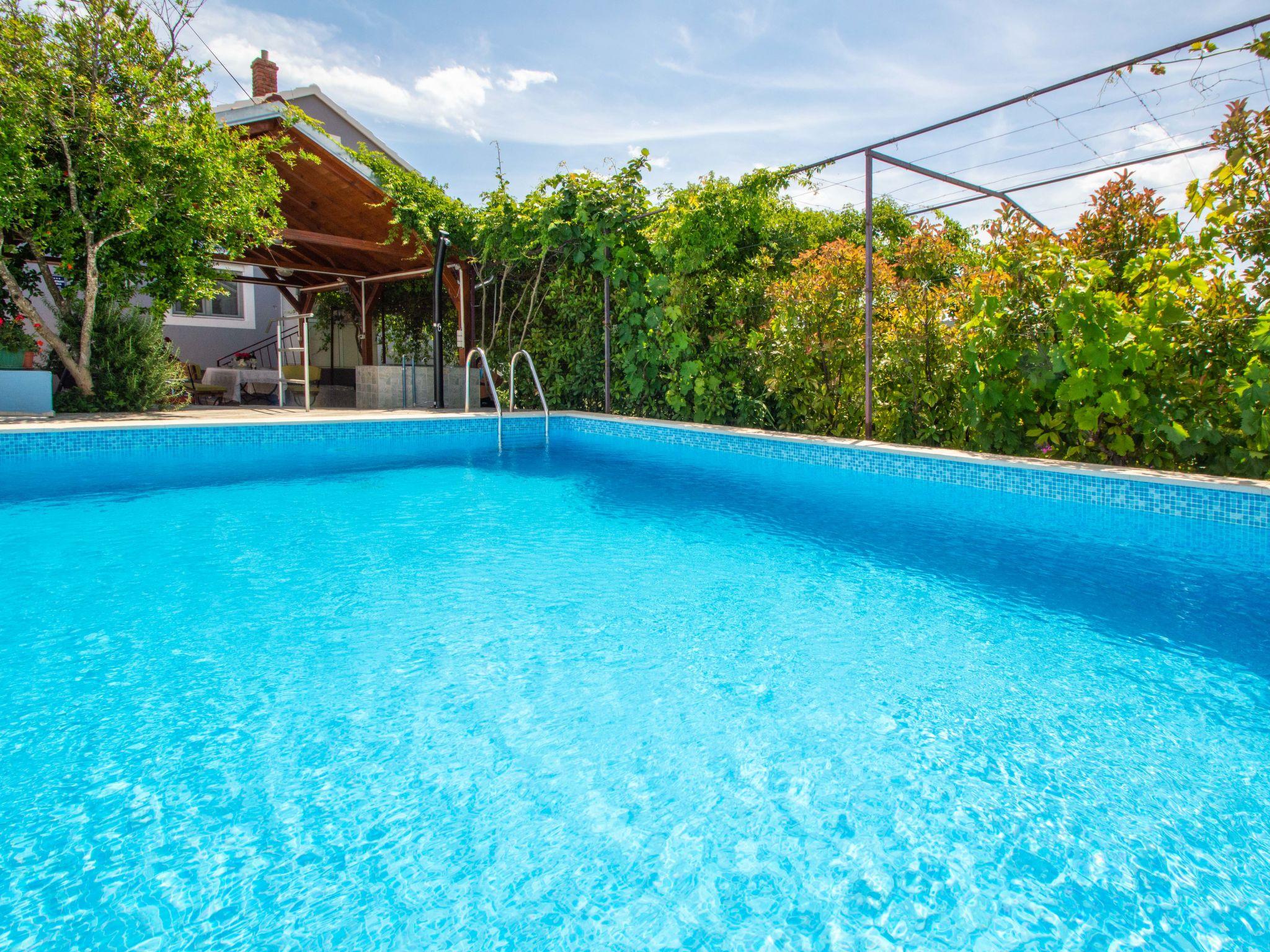 Photo 19 - Appartement de 3 chambres à Bilice avec piscine privée et jardin