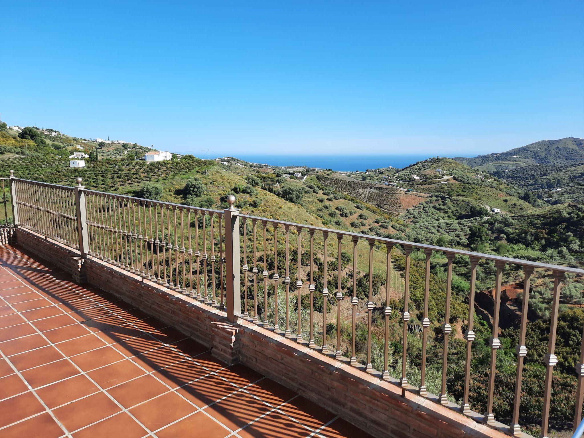 Photo 3 - 2 bedroom House in Frigiliana with private pool and garden