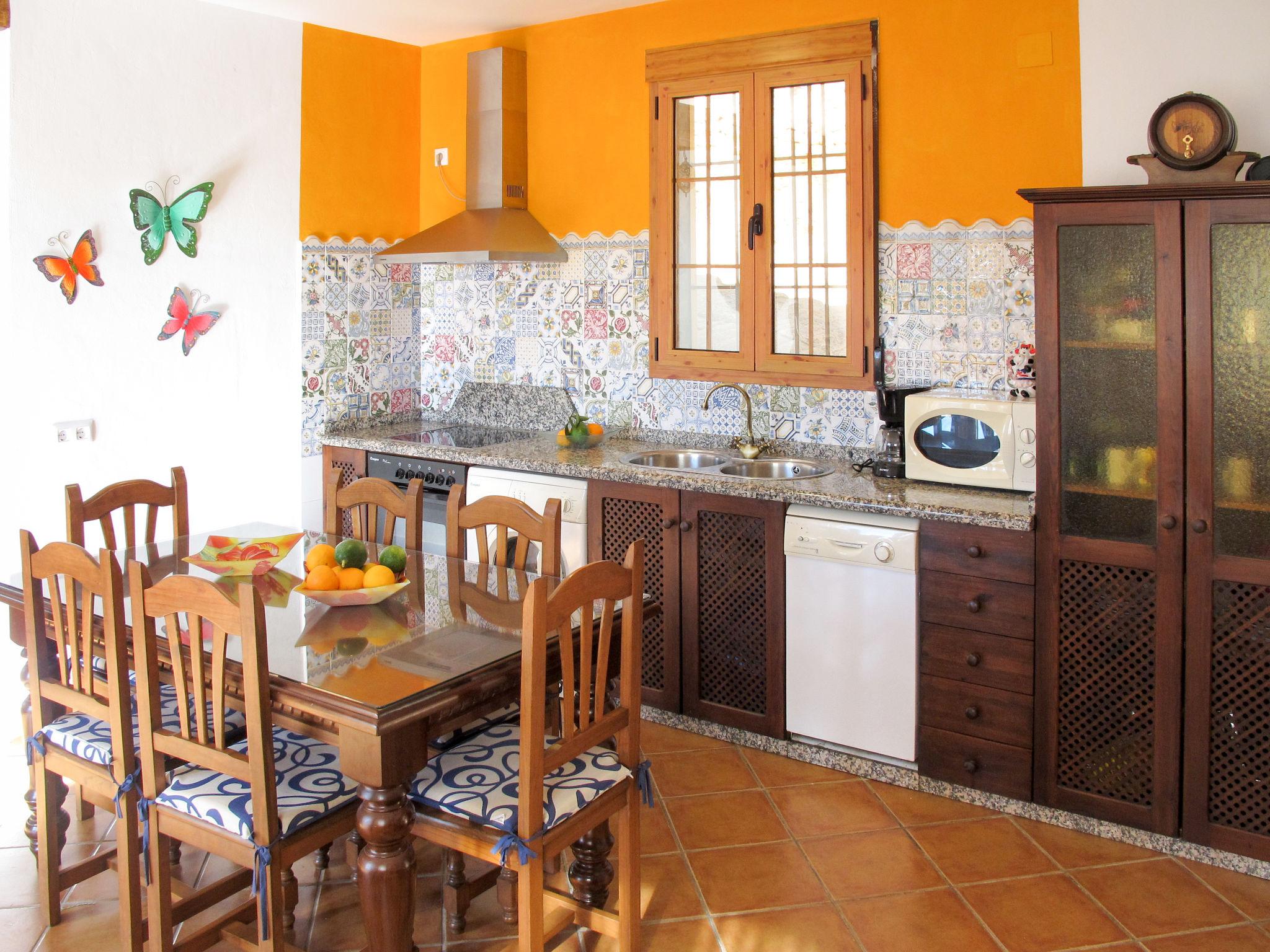 Photo 8 - 2 bedroom House in Frigiliana with private pool and garden