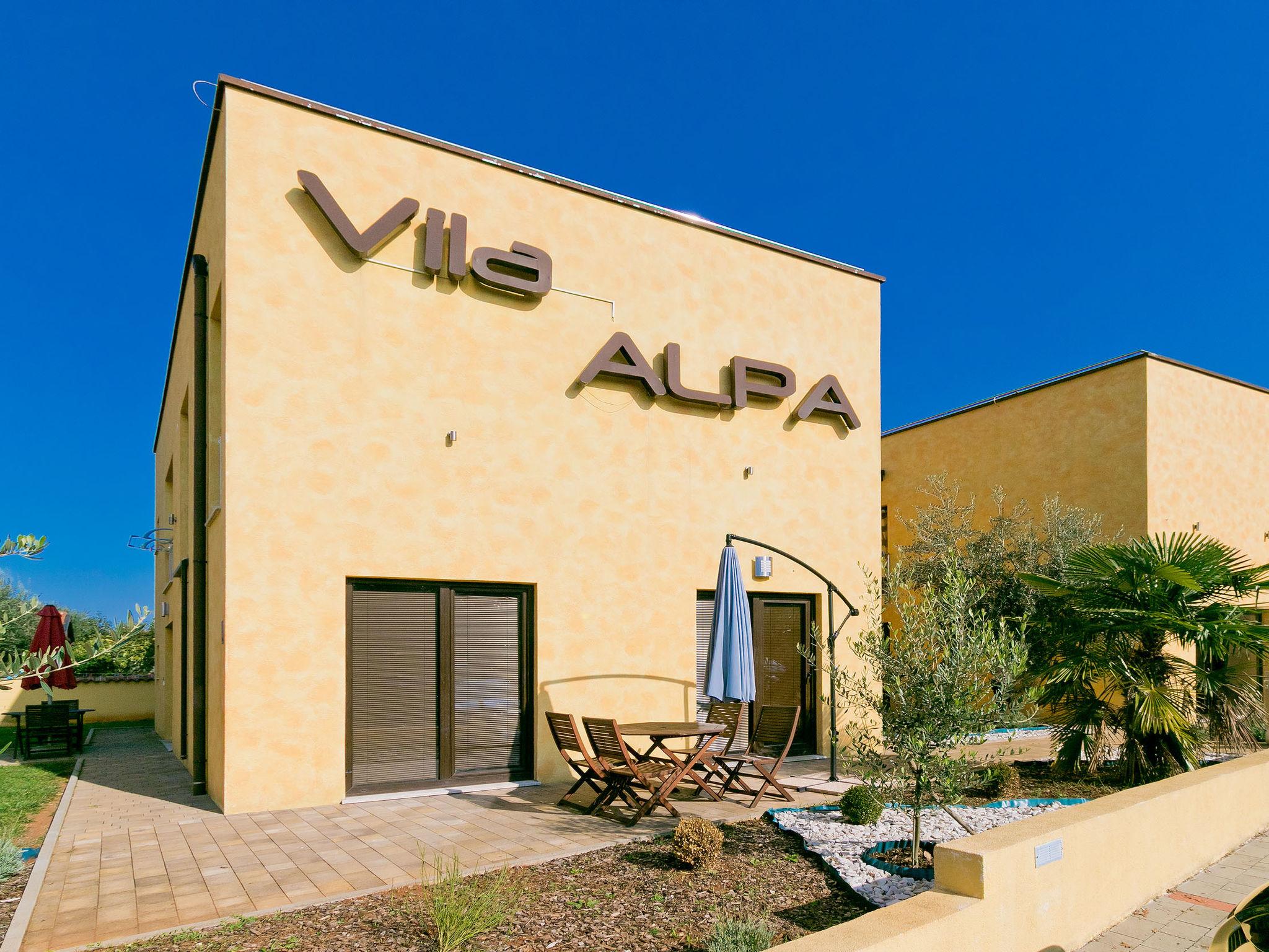 Photo 14 - Appartement de 2 chambres à Umag avec piscine et jardin