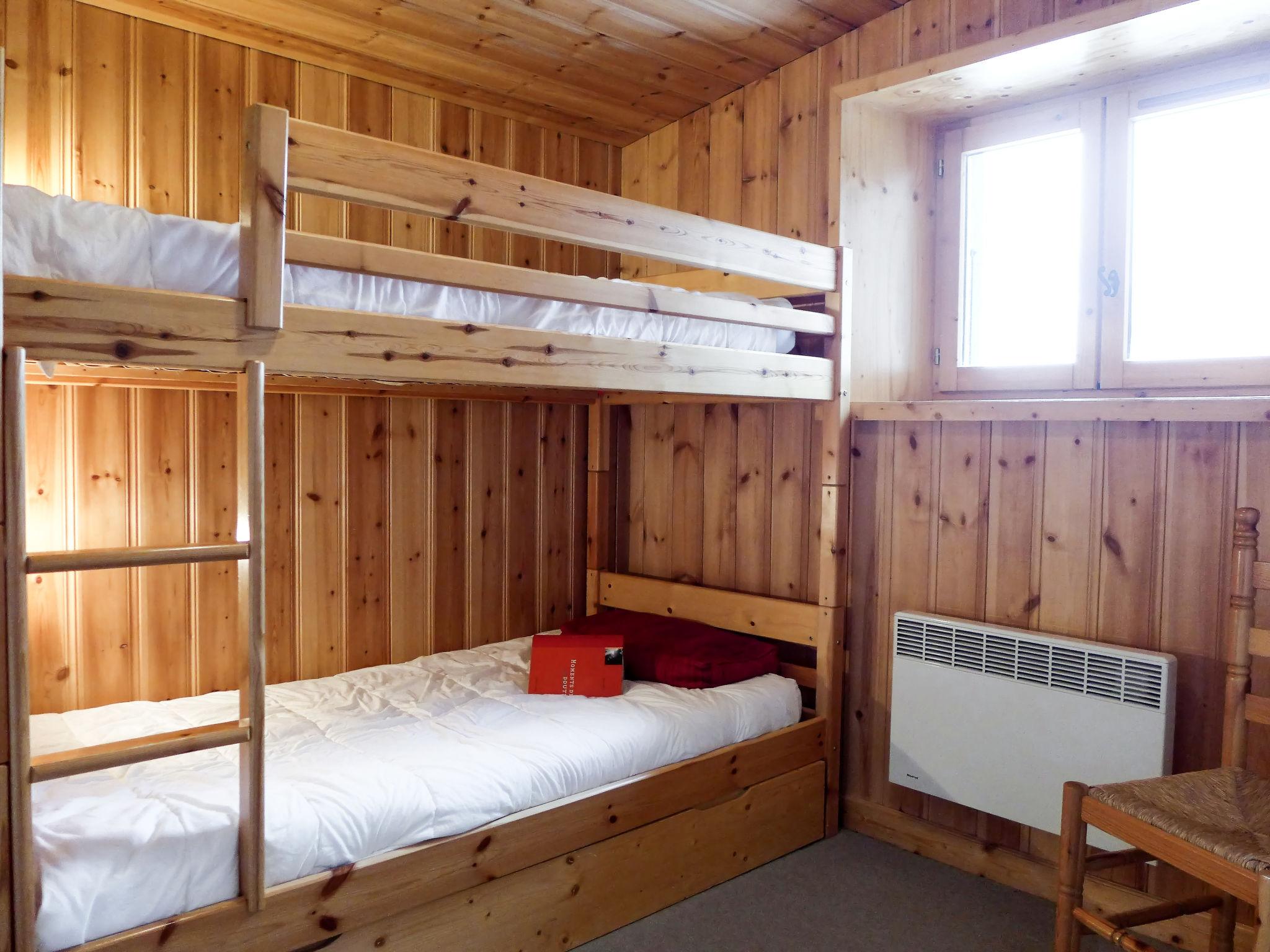 Foto 8 - Appartamento con 2 camere da letto a Chamonix-Mont-Blanc con giardino e vista sulle montagne