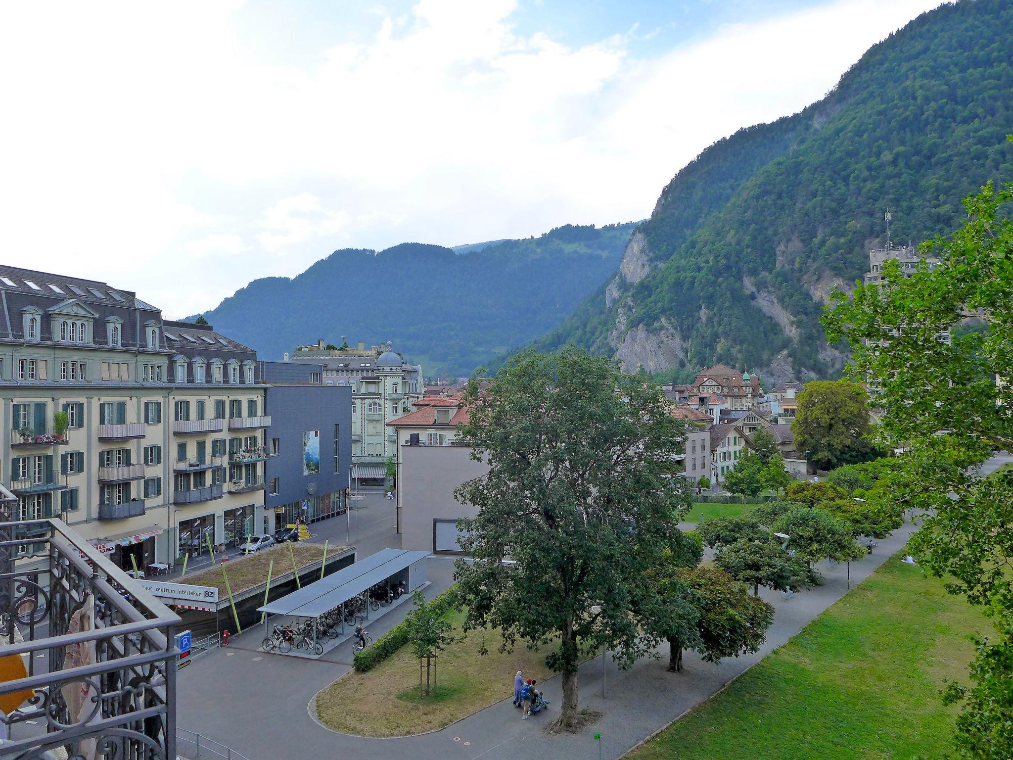 Photo 17 - Appartement de 2 chambres à Interlaken avec vues sur la montagne