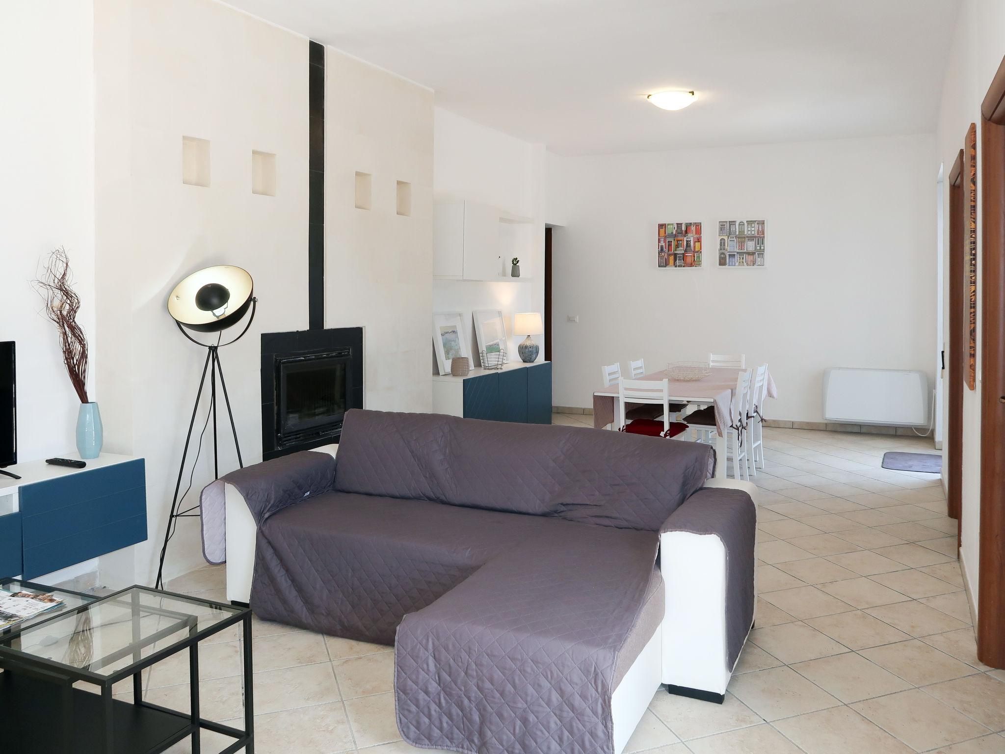 Foto 3 - Casa con 5 camere da letto a Poggiardo con piscina privata e vista mare