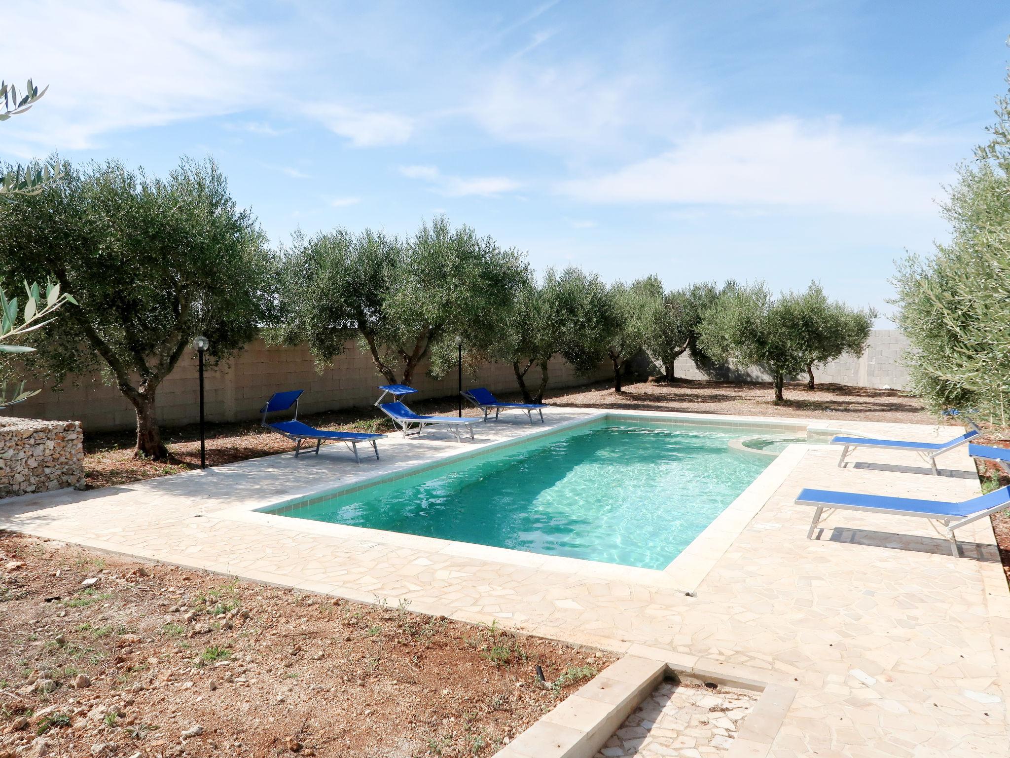 Photo 28 - Maison de 5 chambres à Poggiardo avec piscine privée et jardin