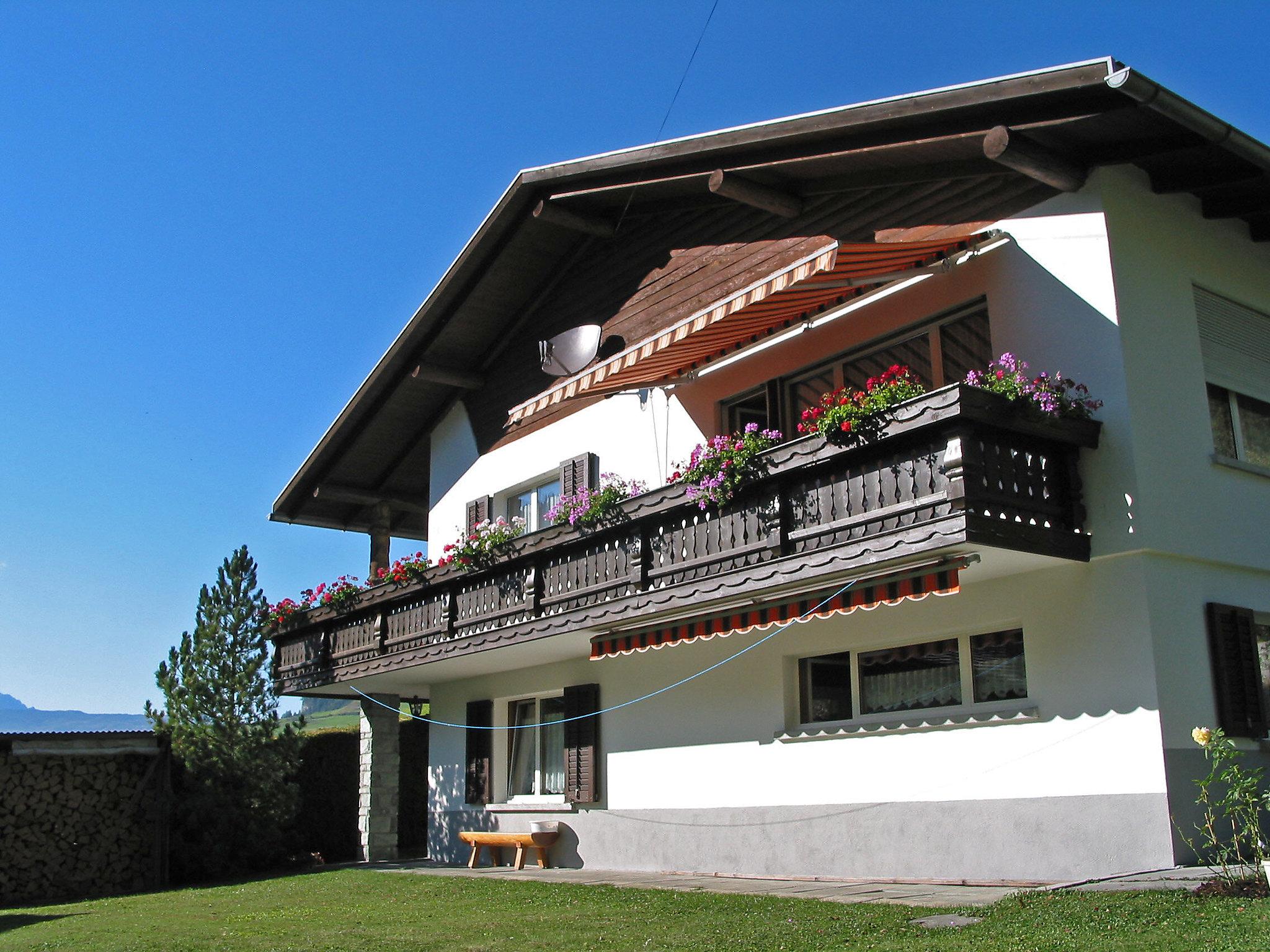 Photo 1 - Appartement de 2 chambres à Albula/Alvra avec jardin et vues sur la montagne