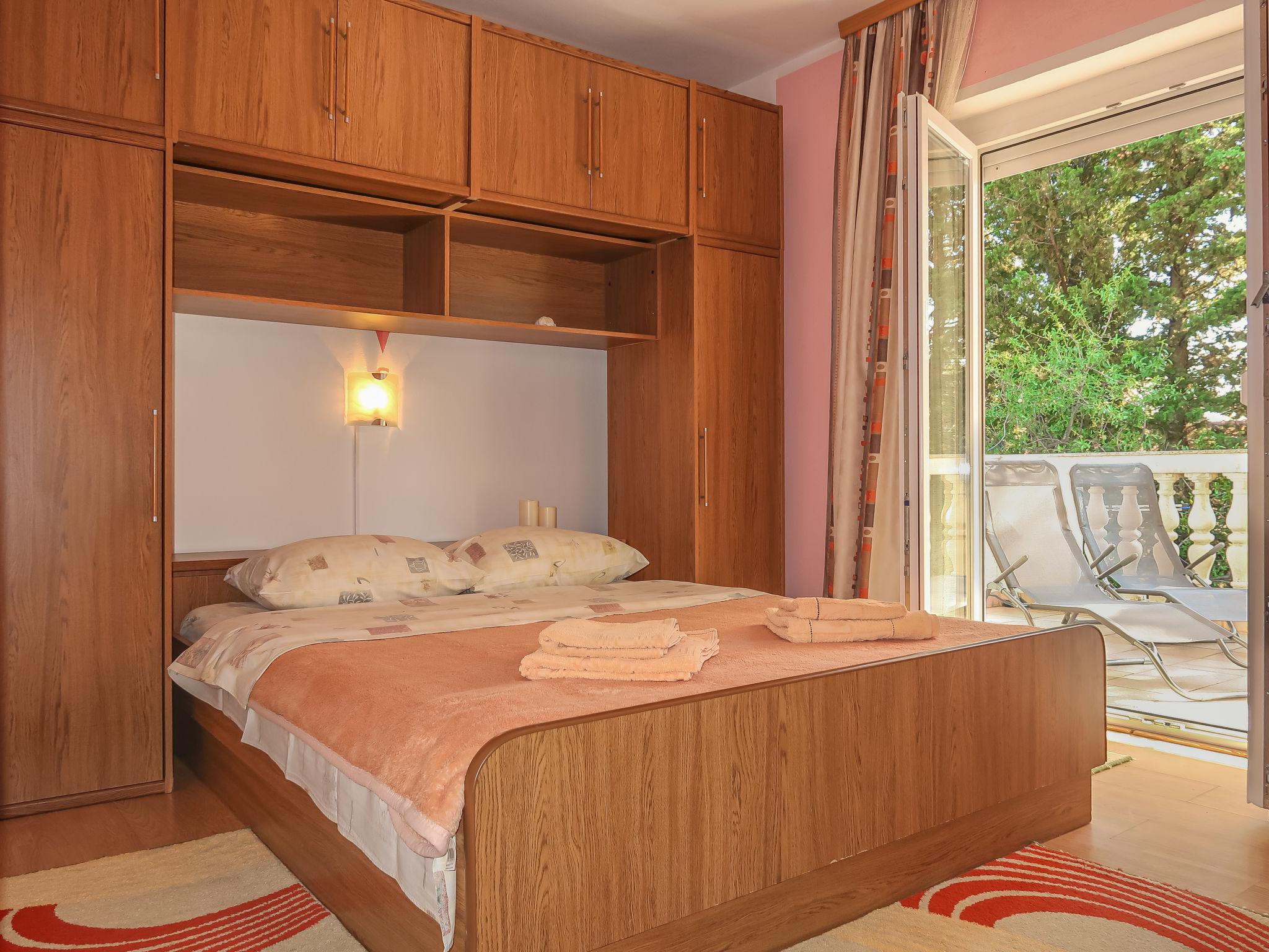 Foto 8 - Apartamento de 2 habitaciones en Crikvenica con terraza y vistas al mar