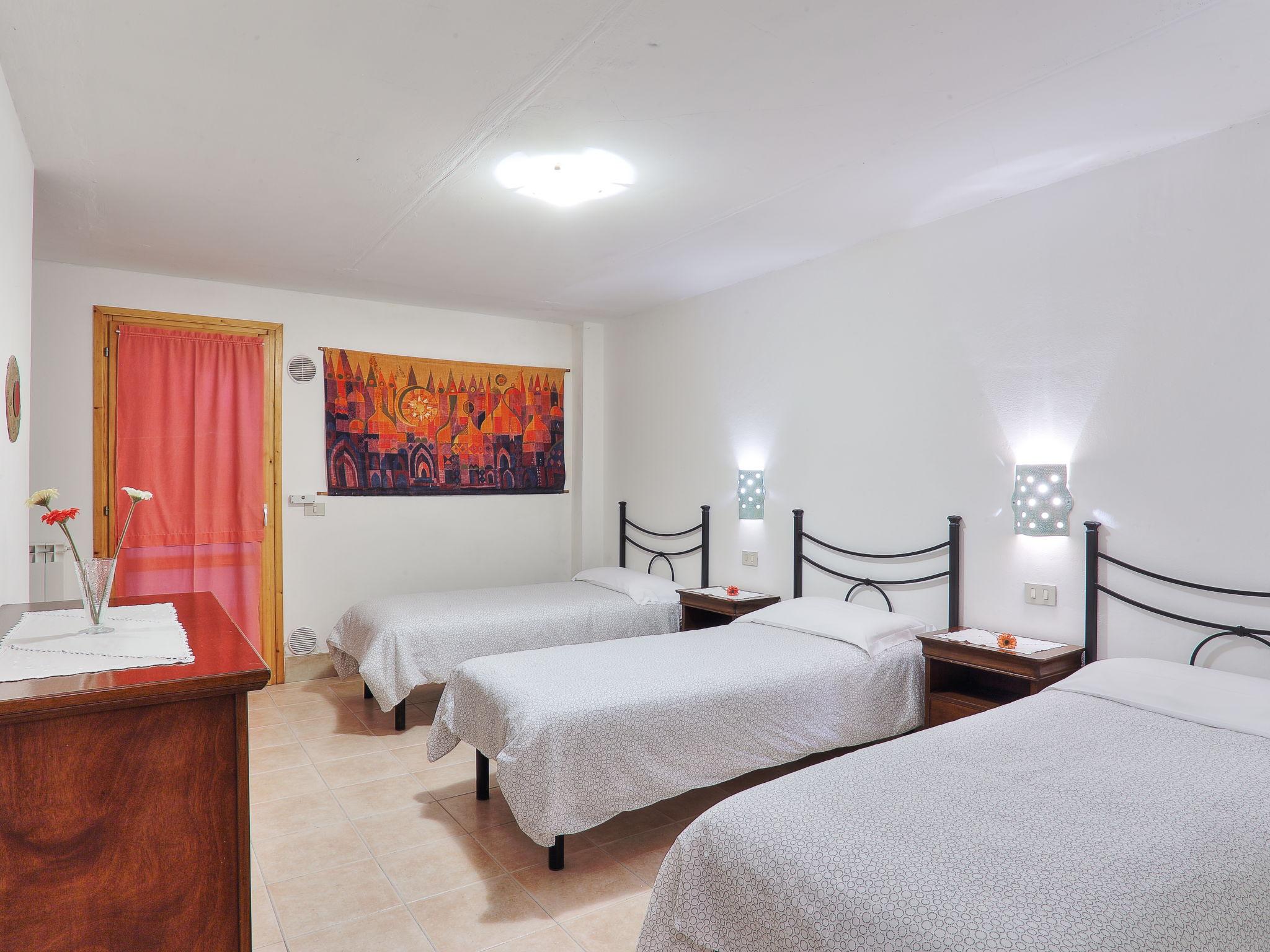 Foto 12 - Appartamento con 2 camere da letto a Montaione con piscina e giardino